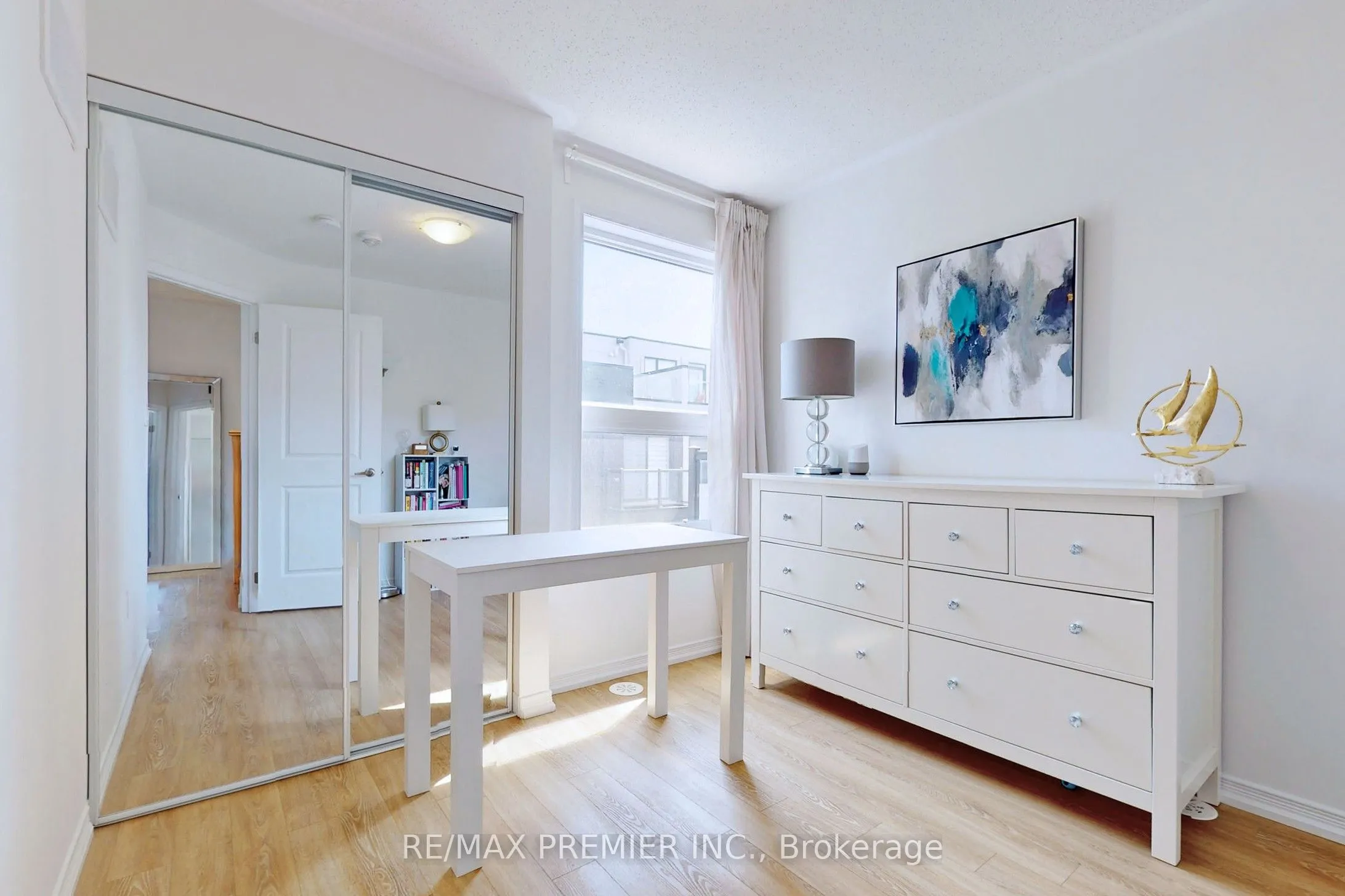 32 Fieldway Road, #121