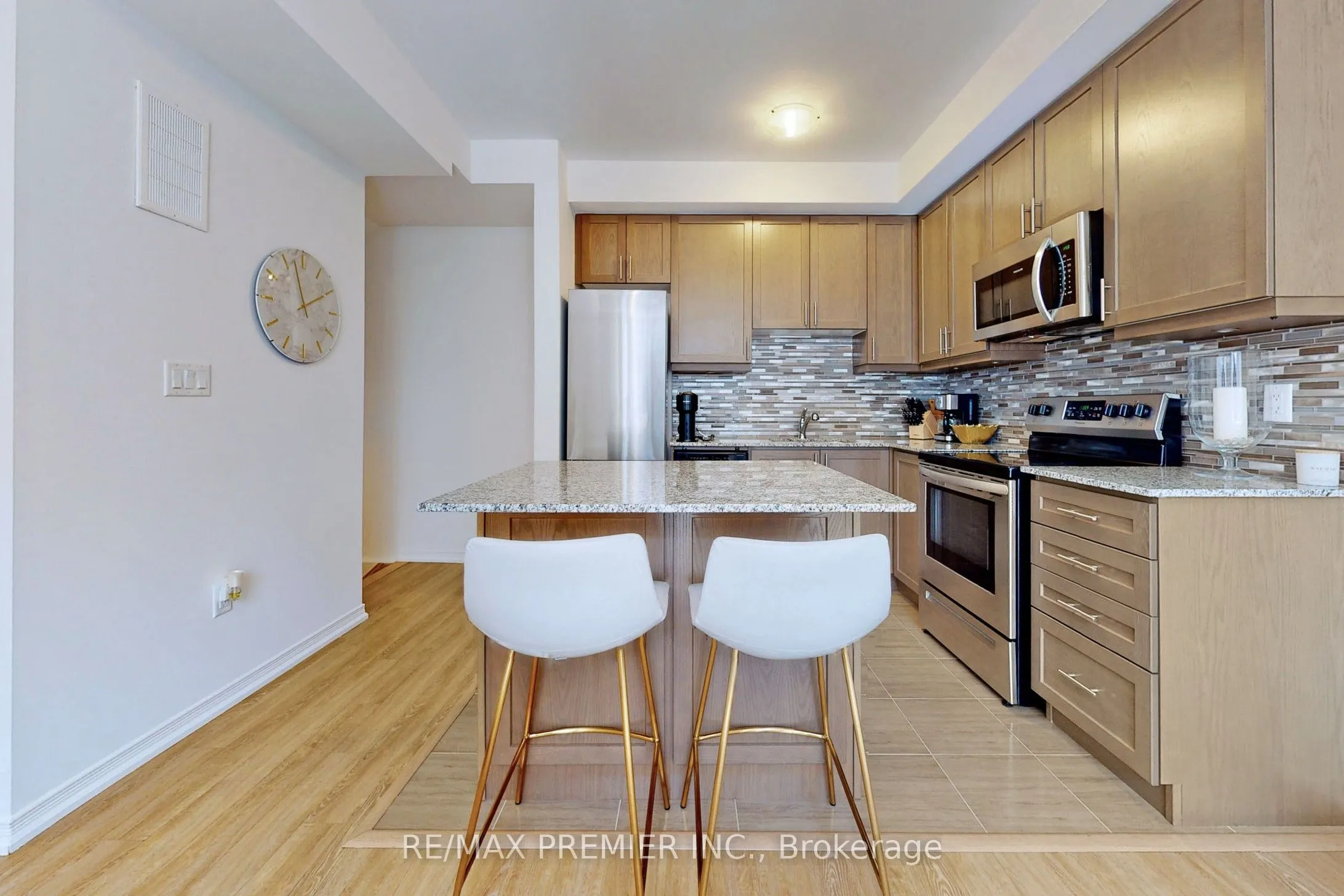32 Fieldway Road, #121