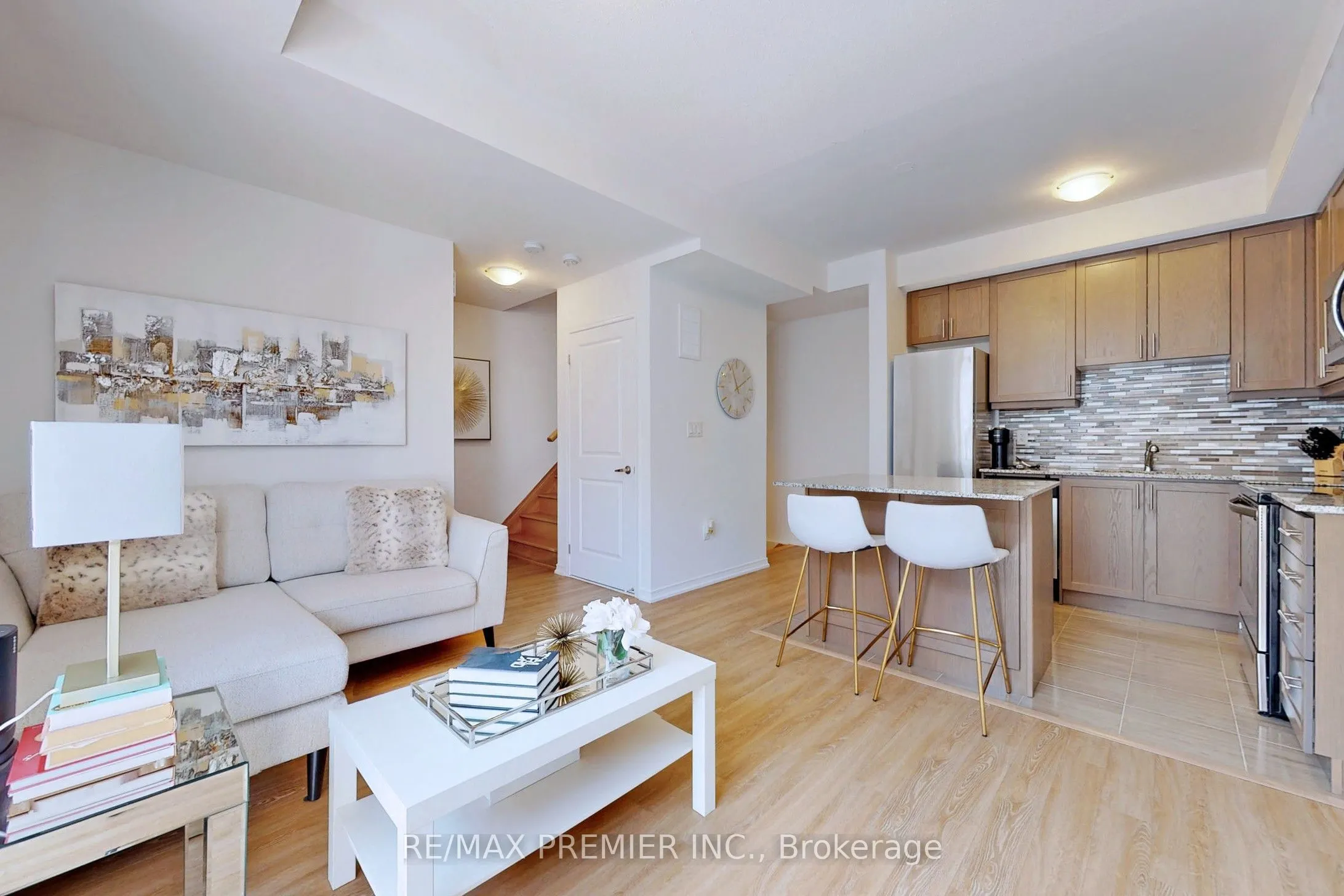32 Fieldway Road, #121