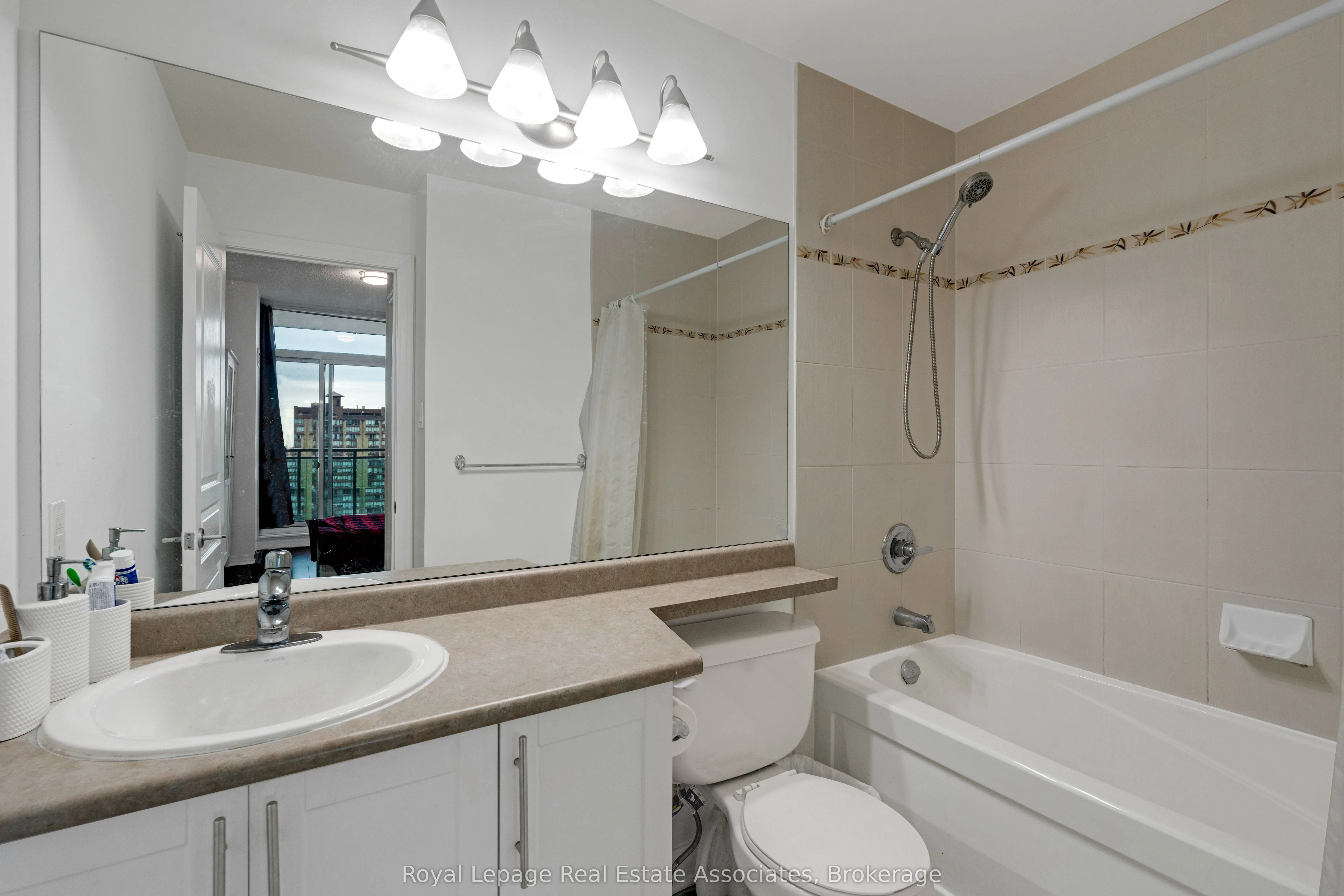 3515 Kariya Drive, #1106