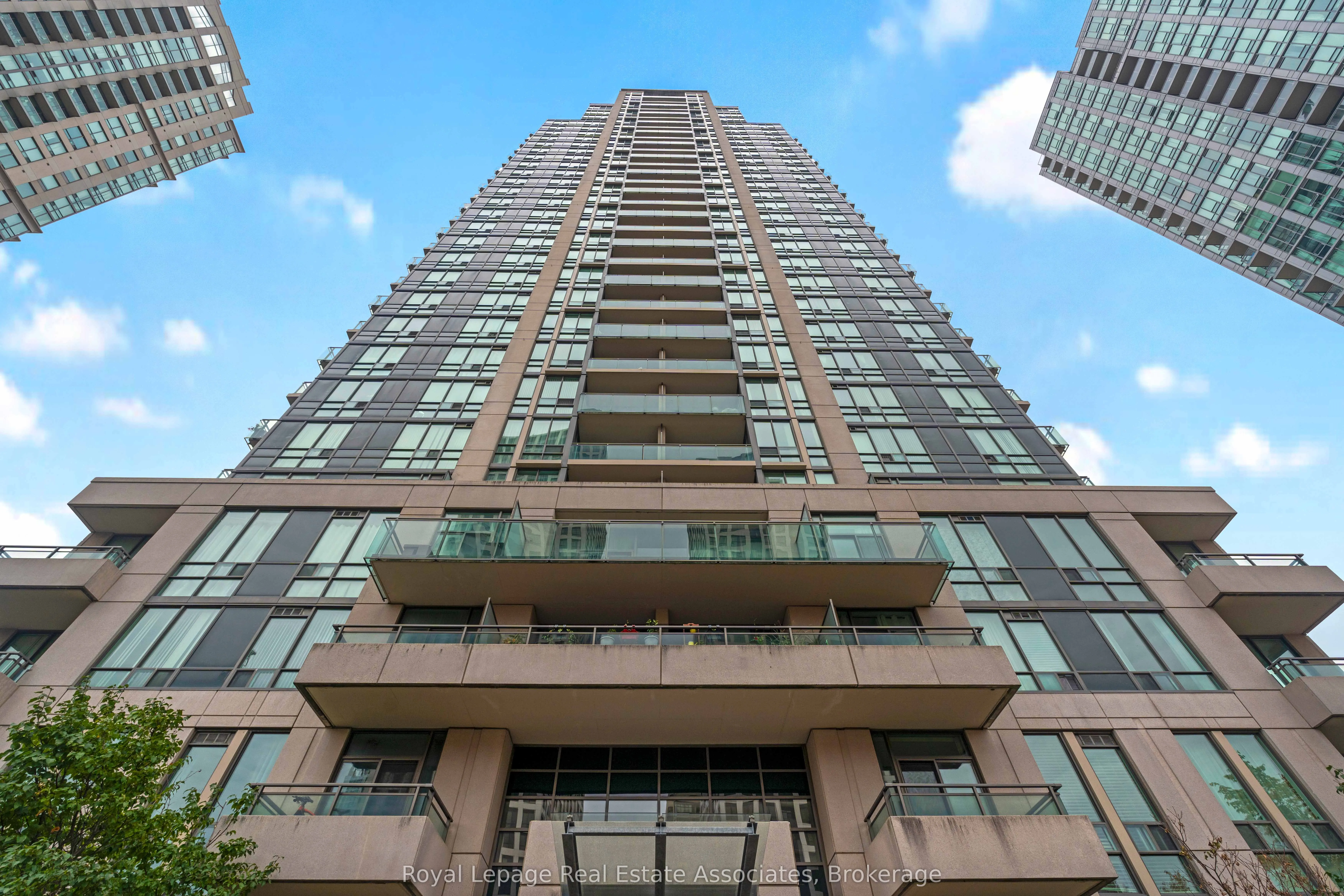 3515 Kariya Drive, #1106