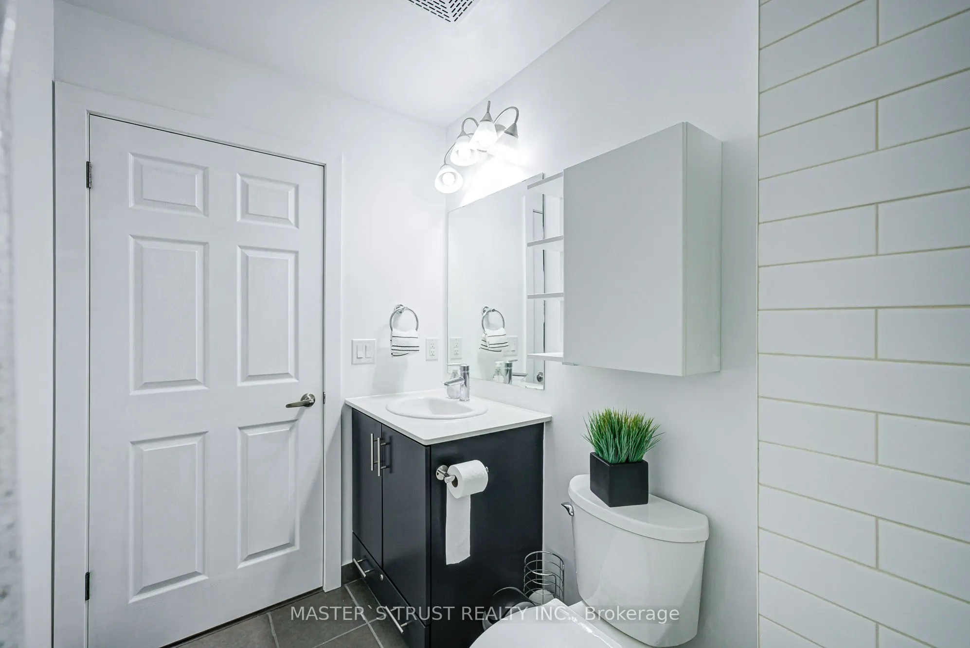 360 Square One Drive, #1203