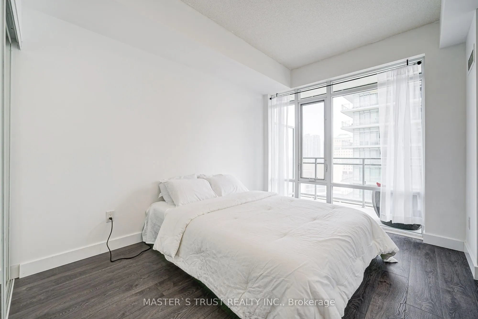360 Square One Drive, #1203