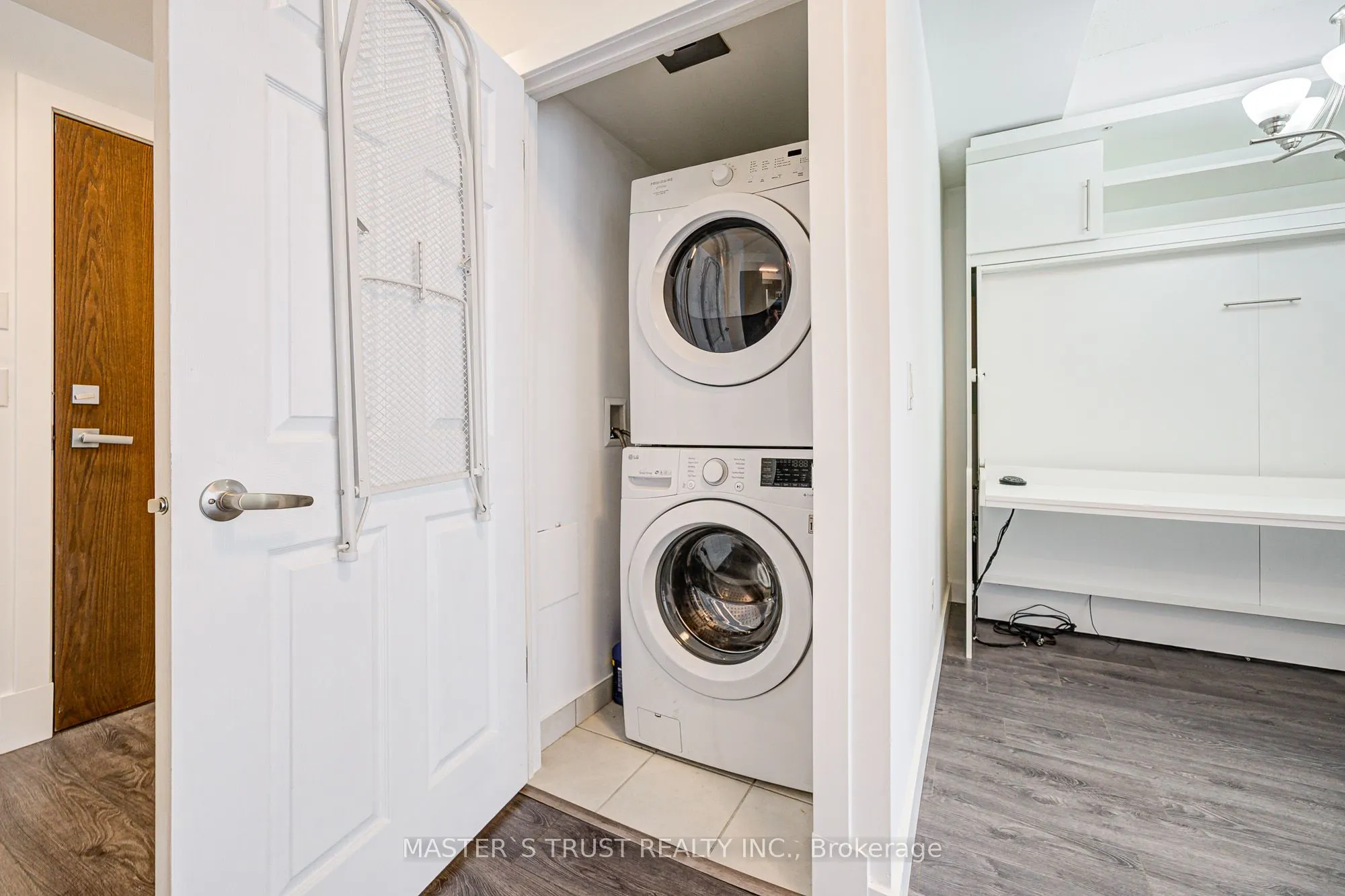 360 Square One Drive, #1203