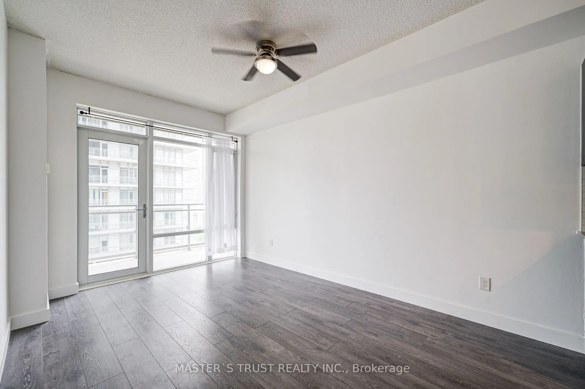 360 Square One Drive, #1203