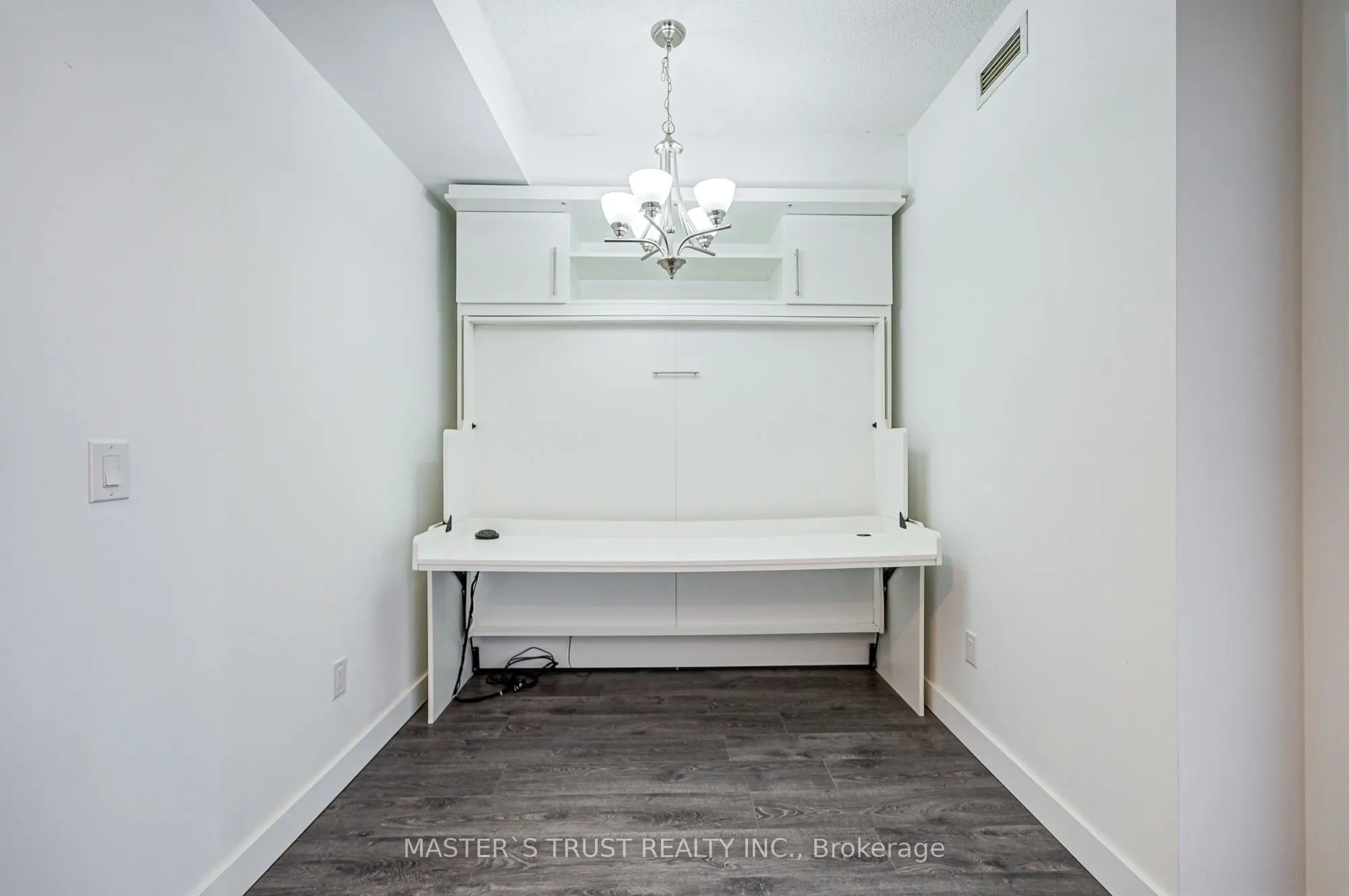 360 Square One Drive, #1203