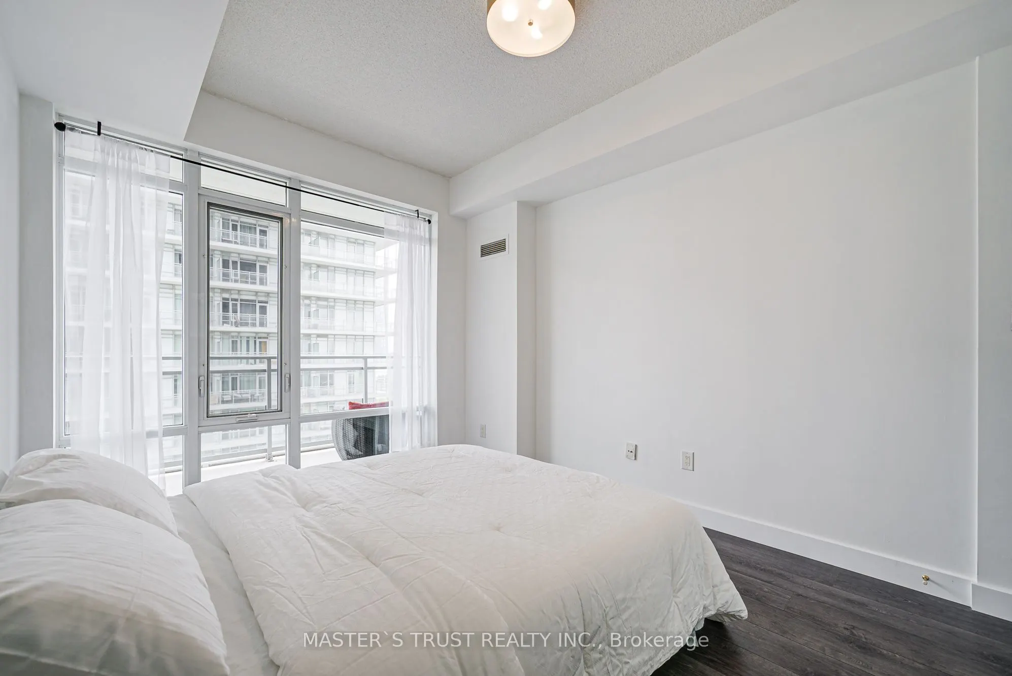360 Square One Drive, #1203