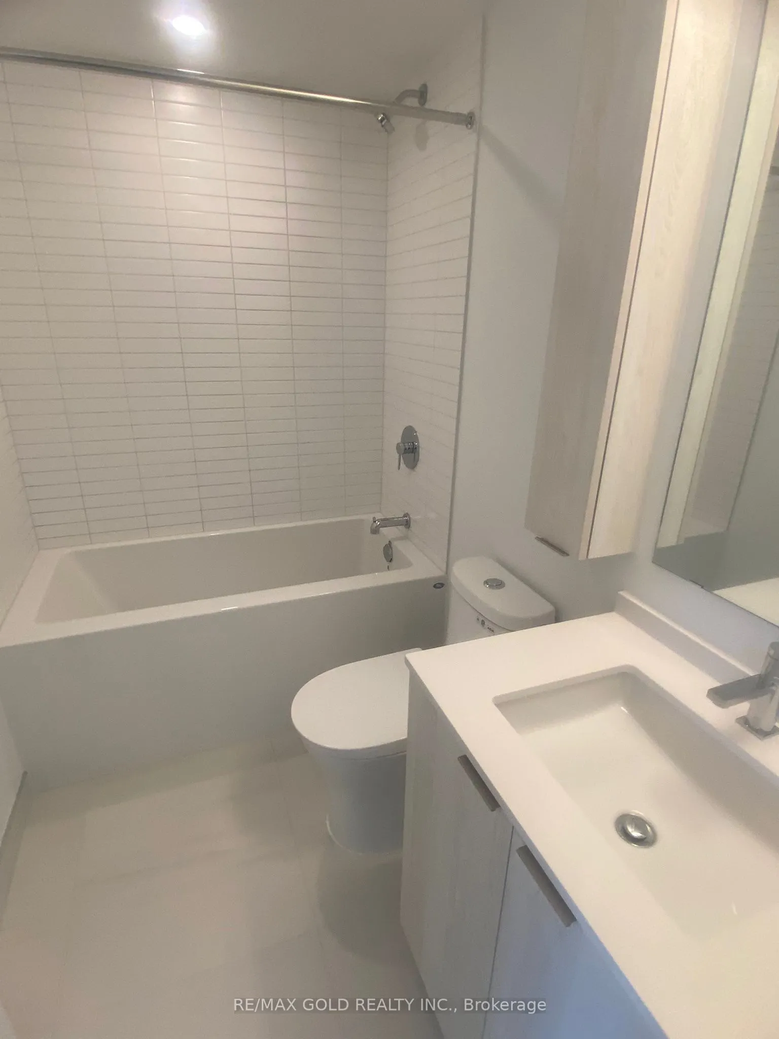 3009 NOVAR Road, #1011