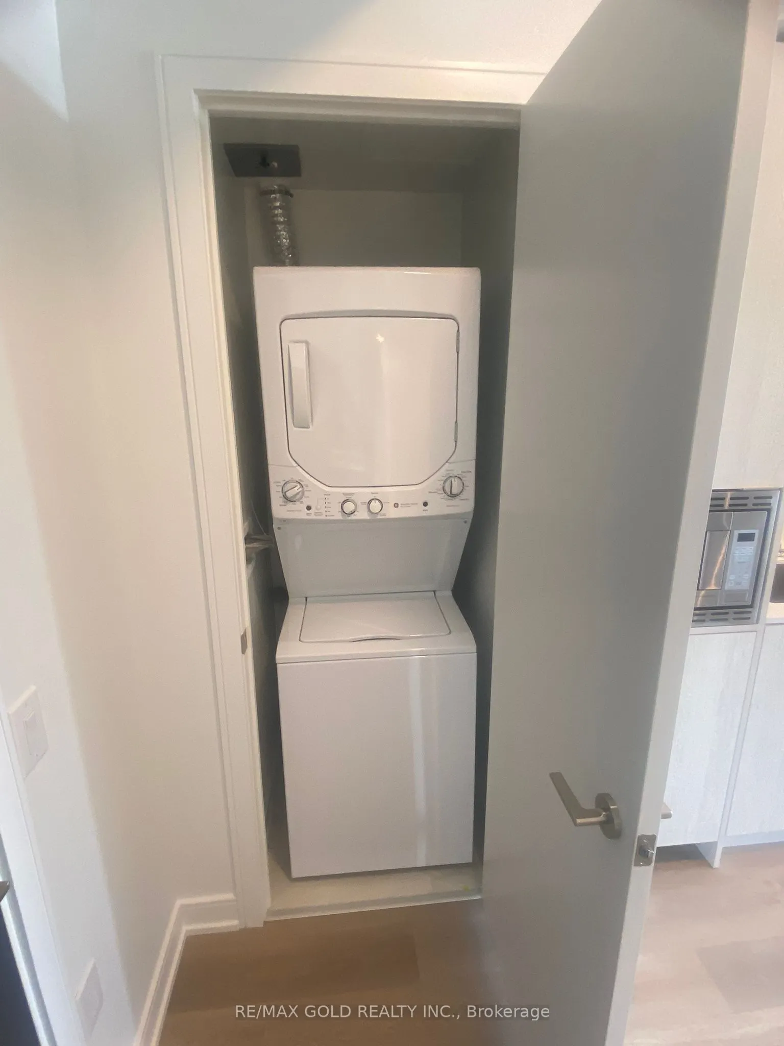 3009 NOVAR Road, #1011