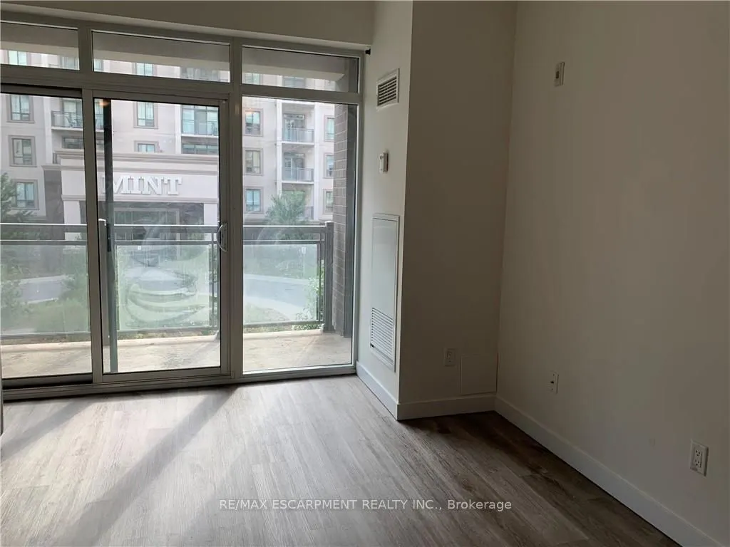 2486 Old Bronte Road, #214