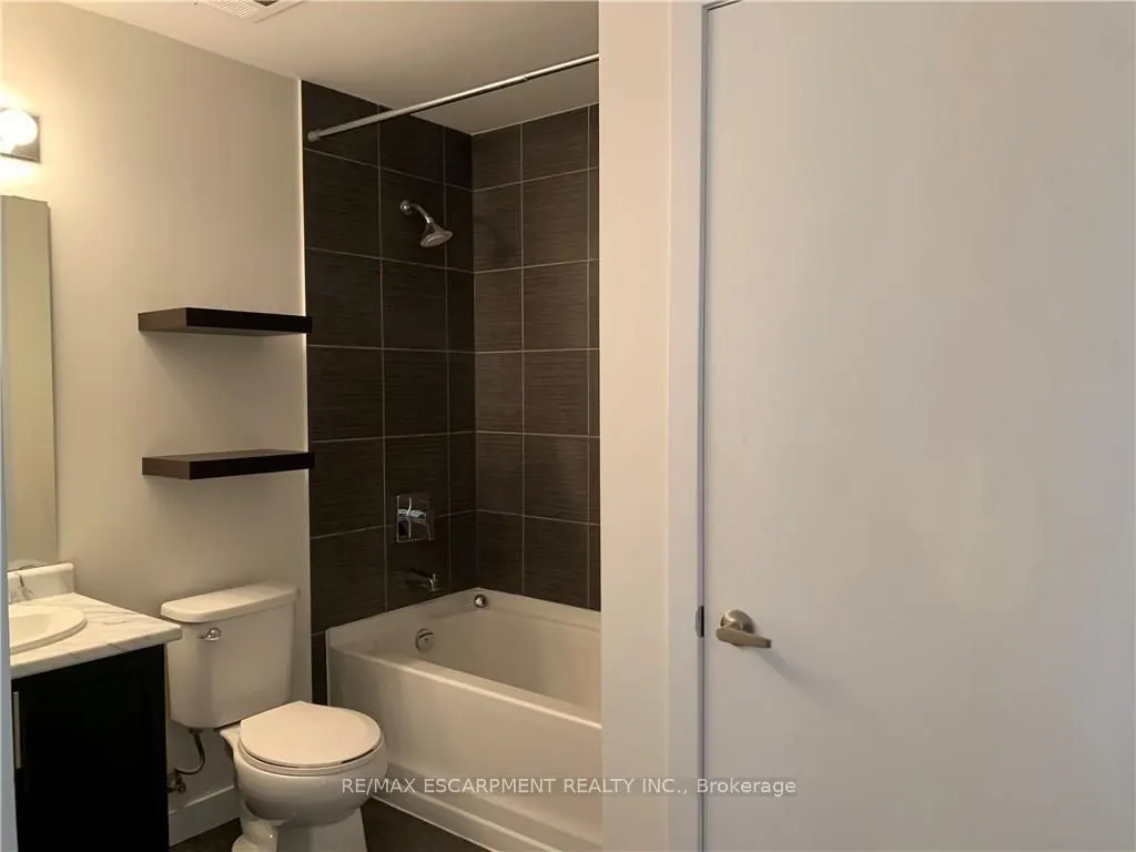 2486 Old Bronte Road, #214