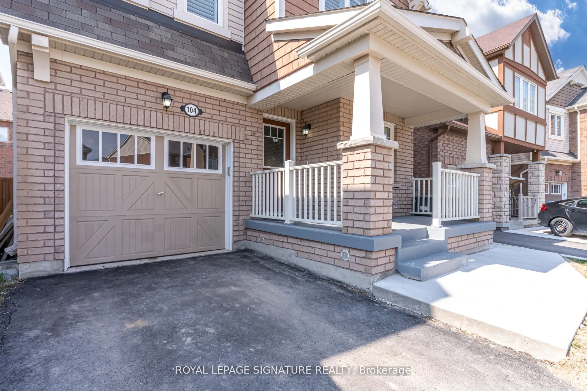 104 Stedford Crescent E