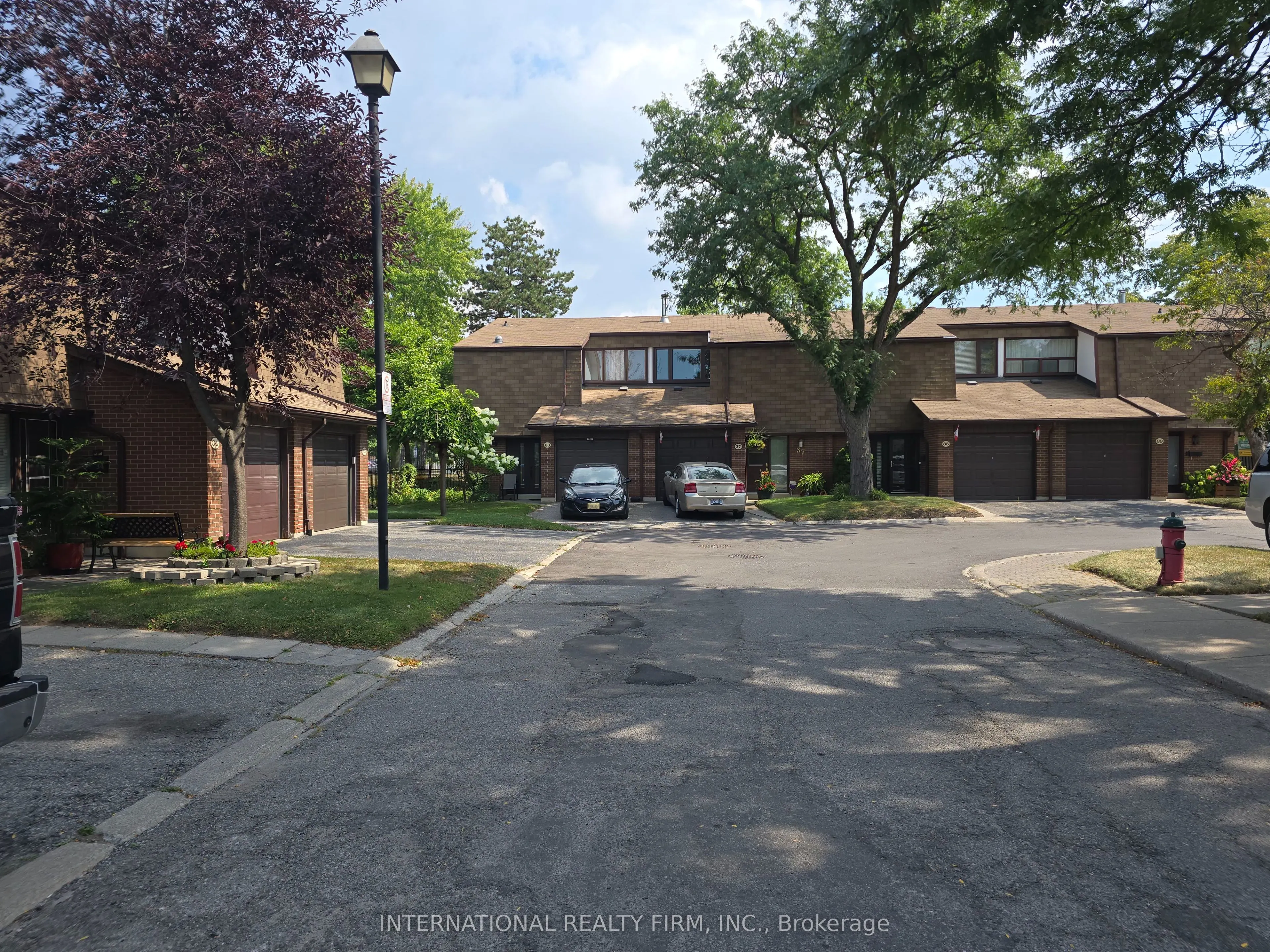600 Silver Creek Boulevard, #32