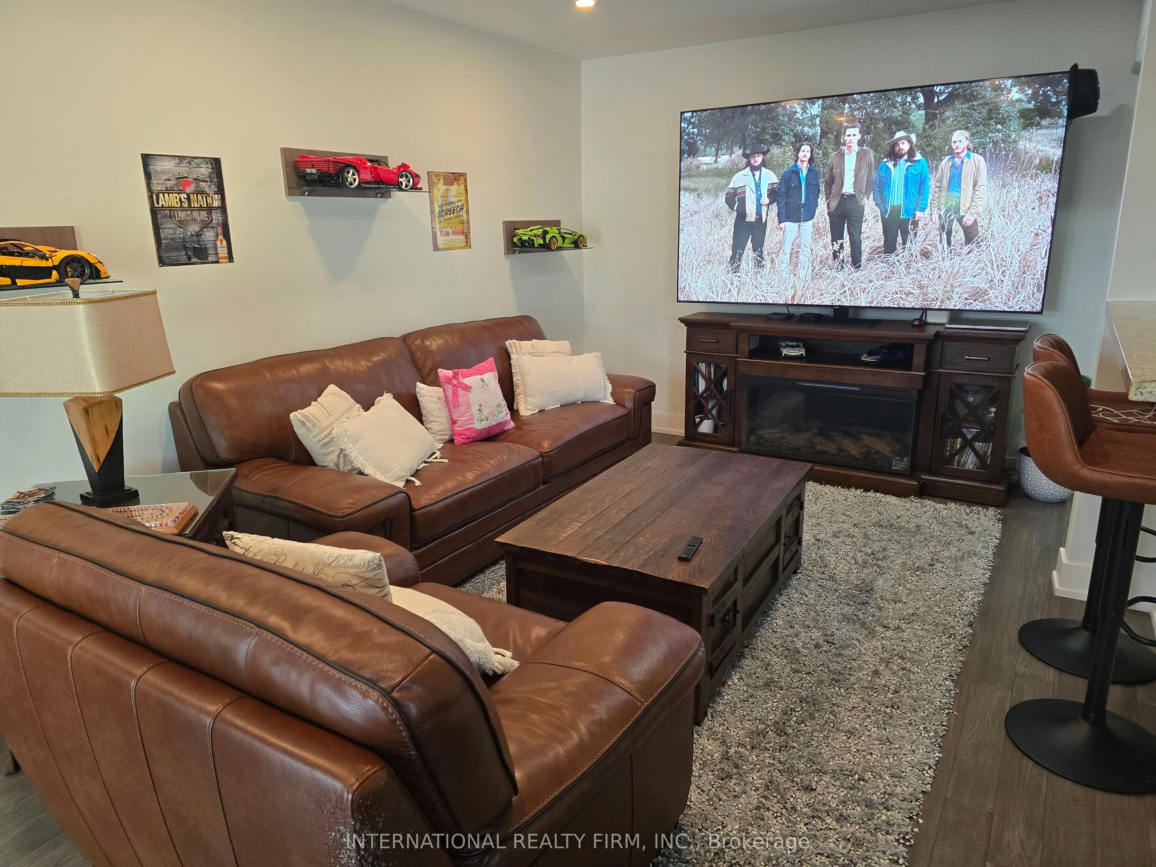 600 Silver Creek Boulevard, #32