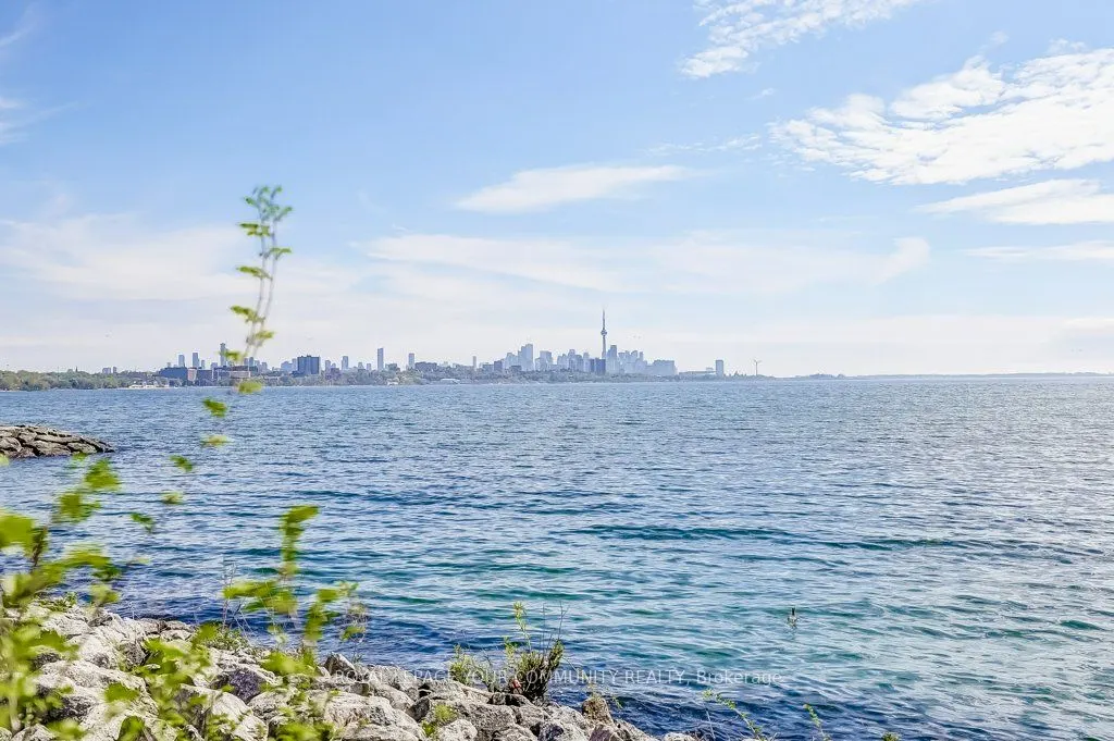 58 Marine Parade Drive, #806