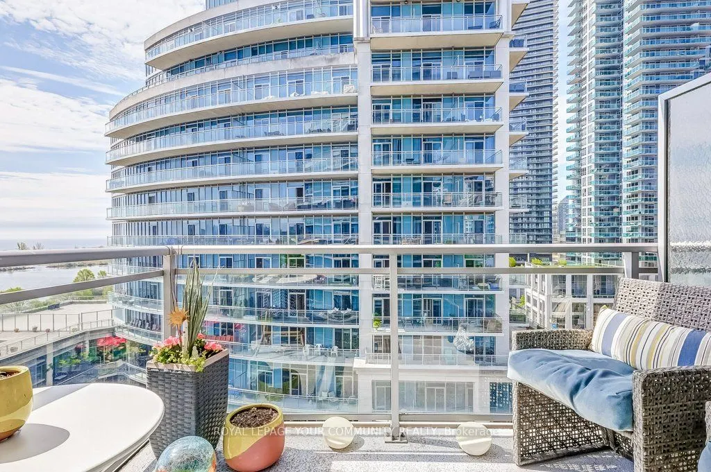 58 Marine Parade Drive, #806