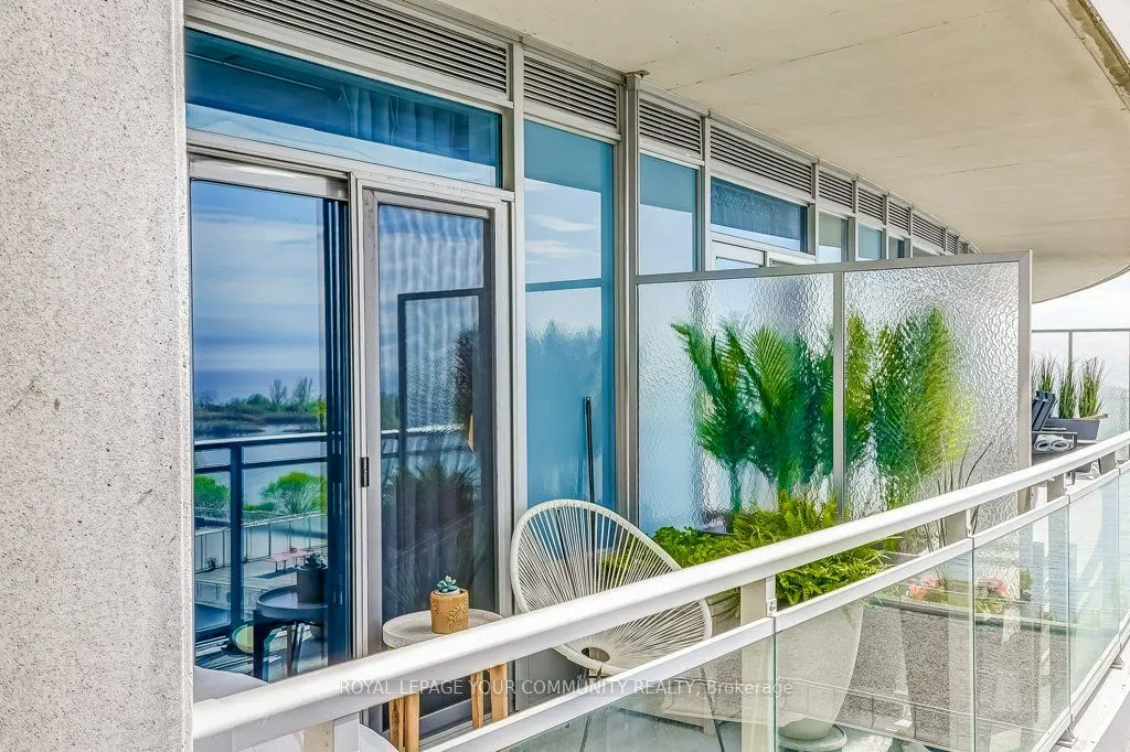 58 Marine Parade Drive, #806