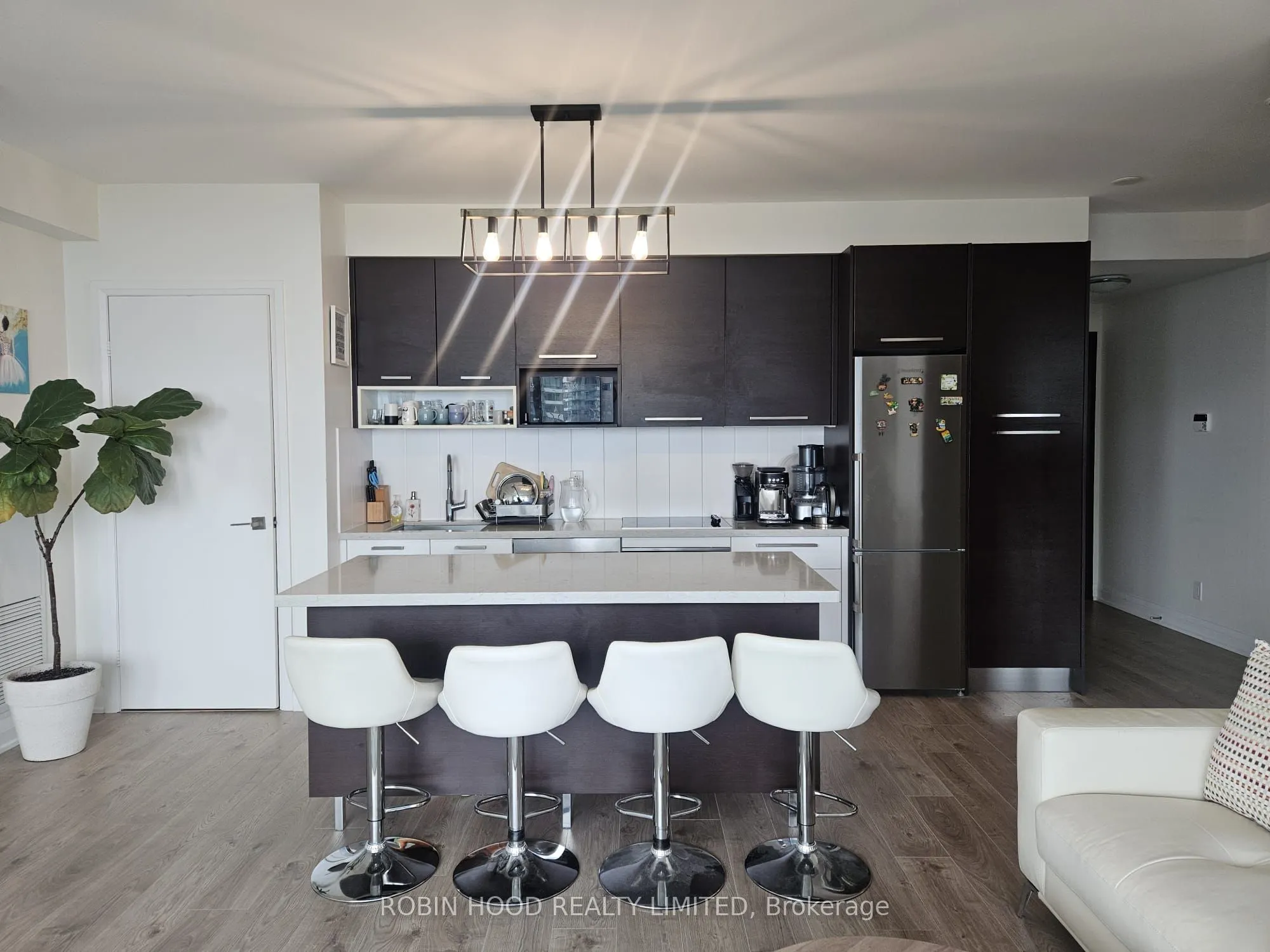 36 Park Lawn Road, #1303