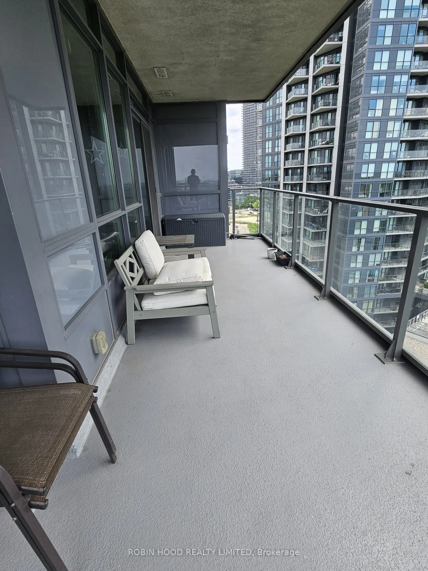 36 Park Lawn Road, #1303