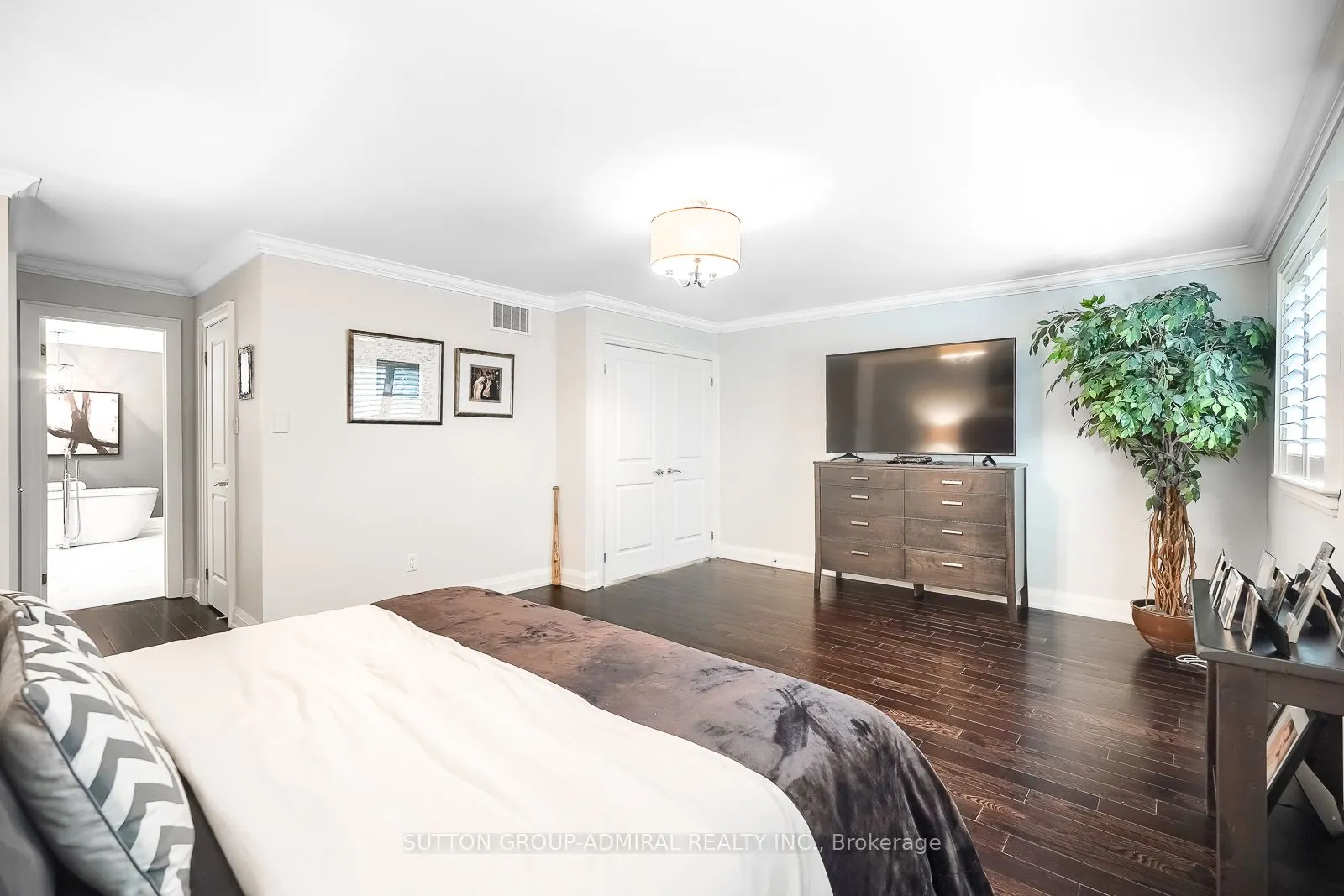 2360 Marisa Court