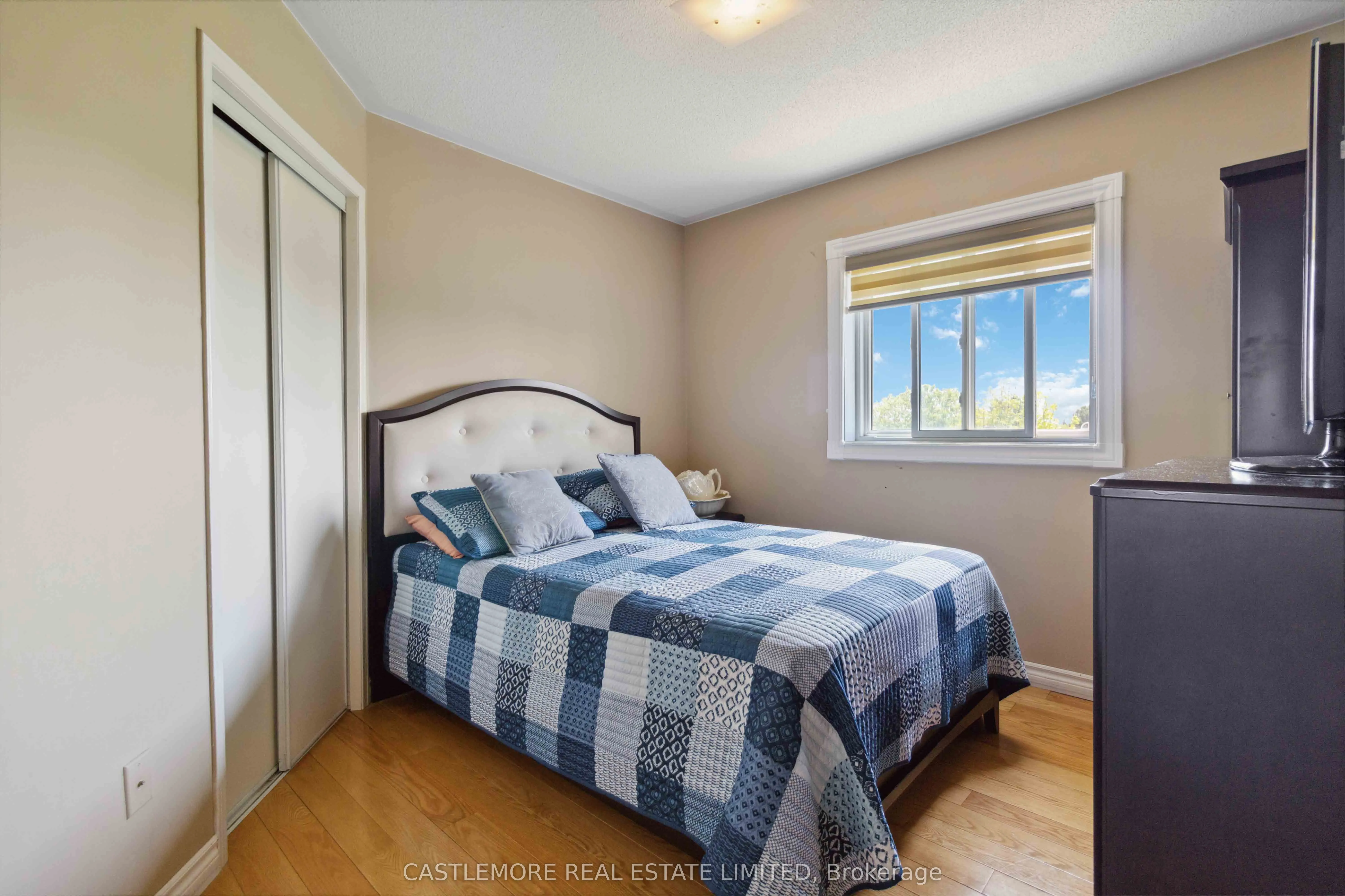 43 Vivian Crescent