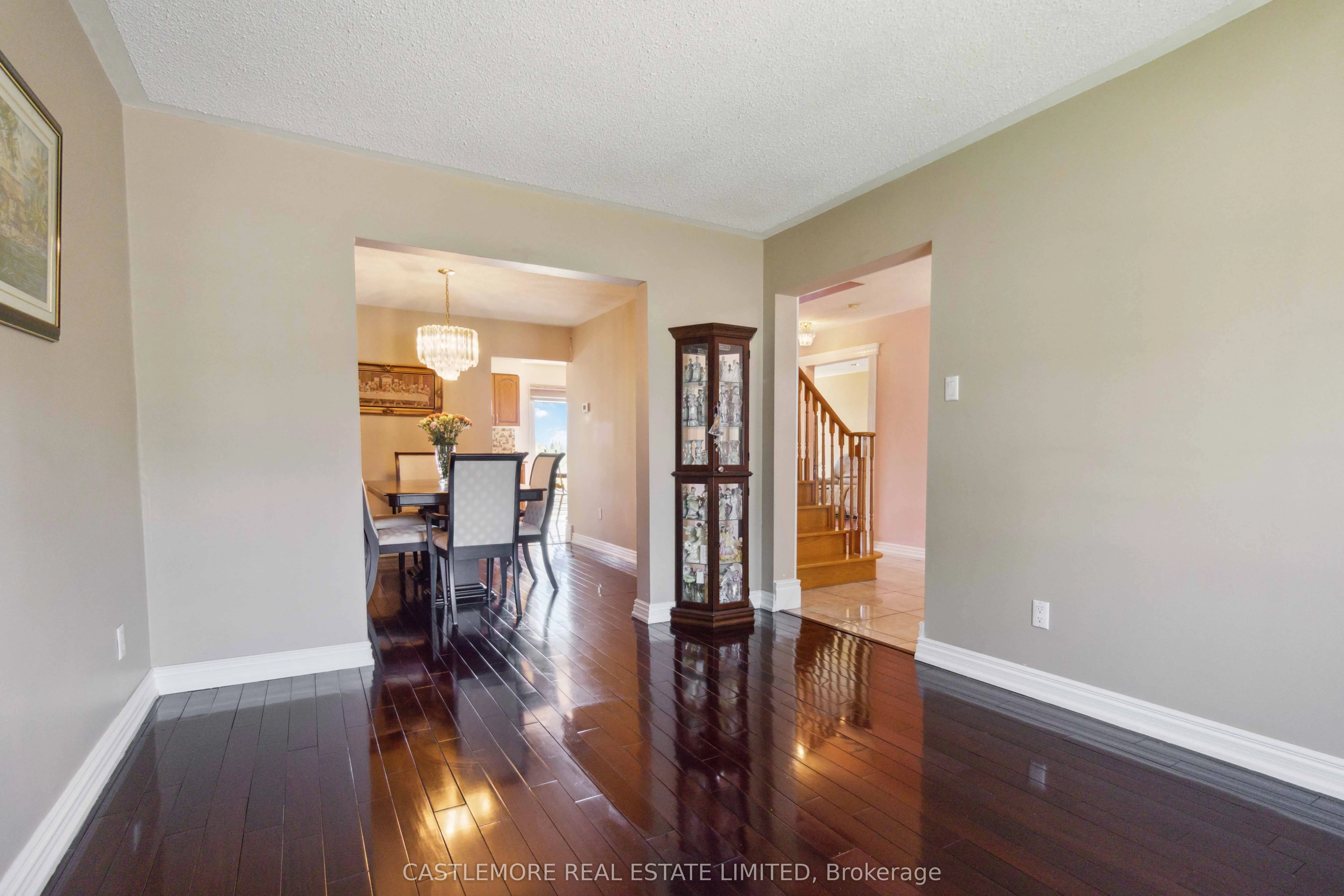 43 Vivian Crescent