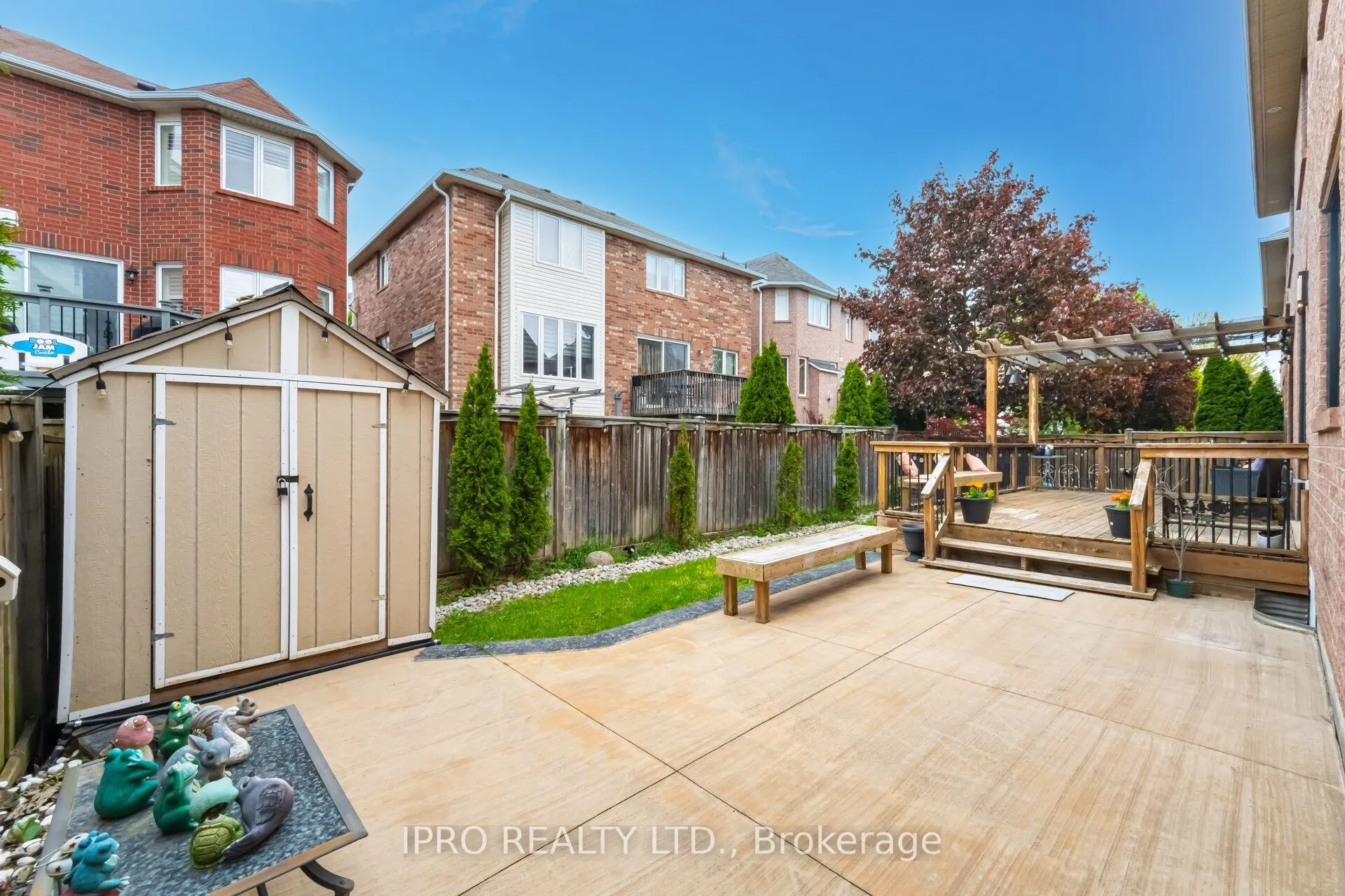 2185 Highcliffe Way