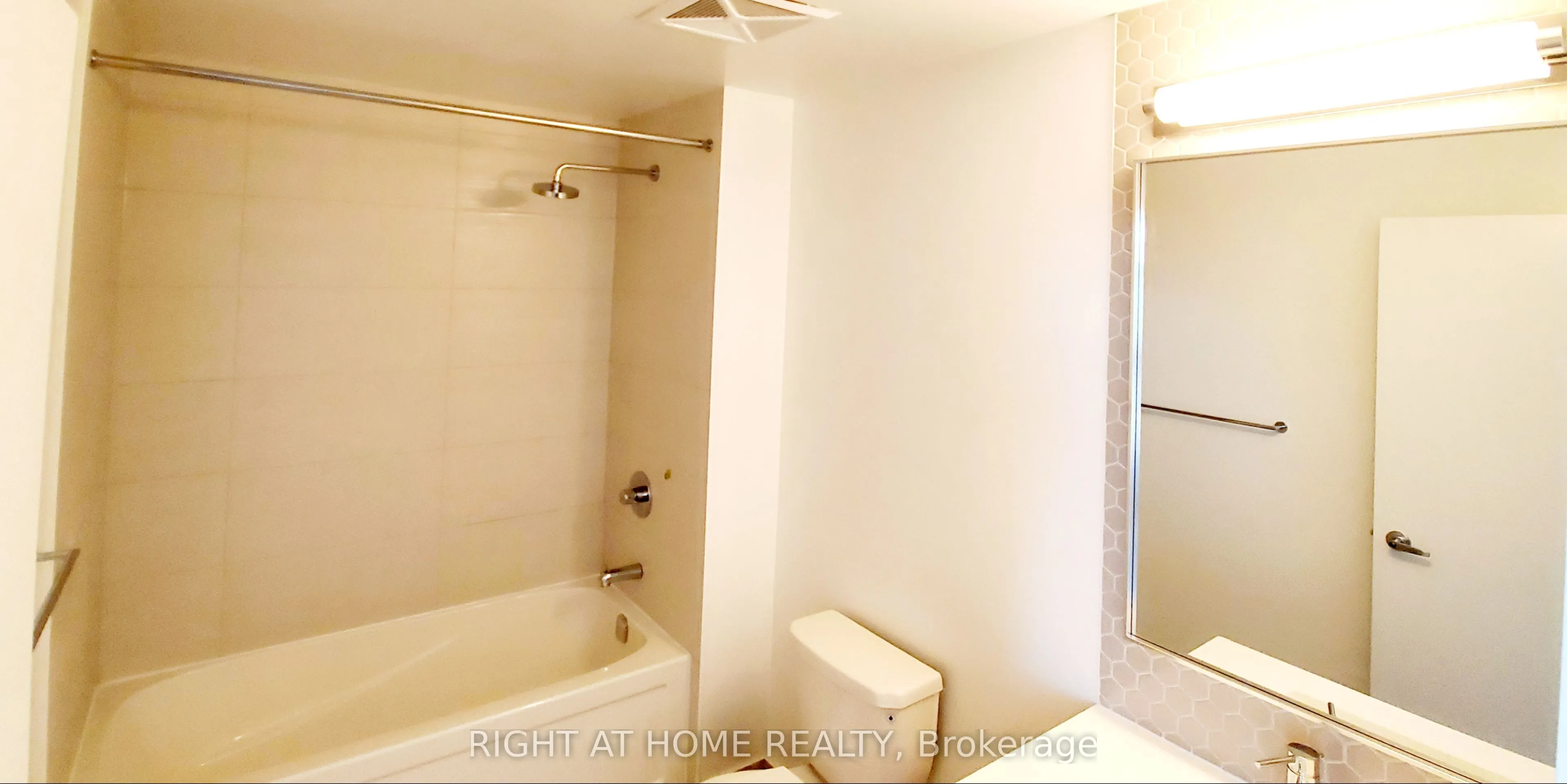 2520 Eglinton Avenue W, #1901
