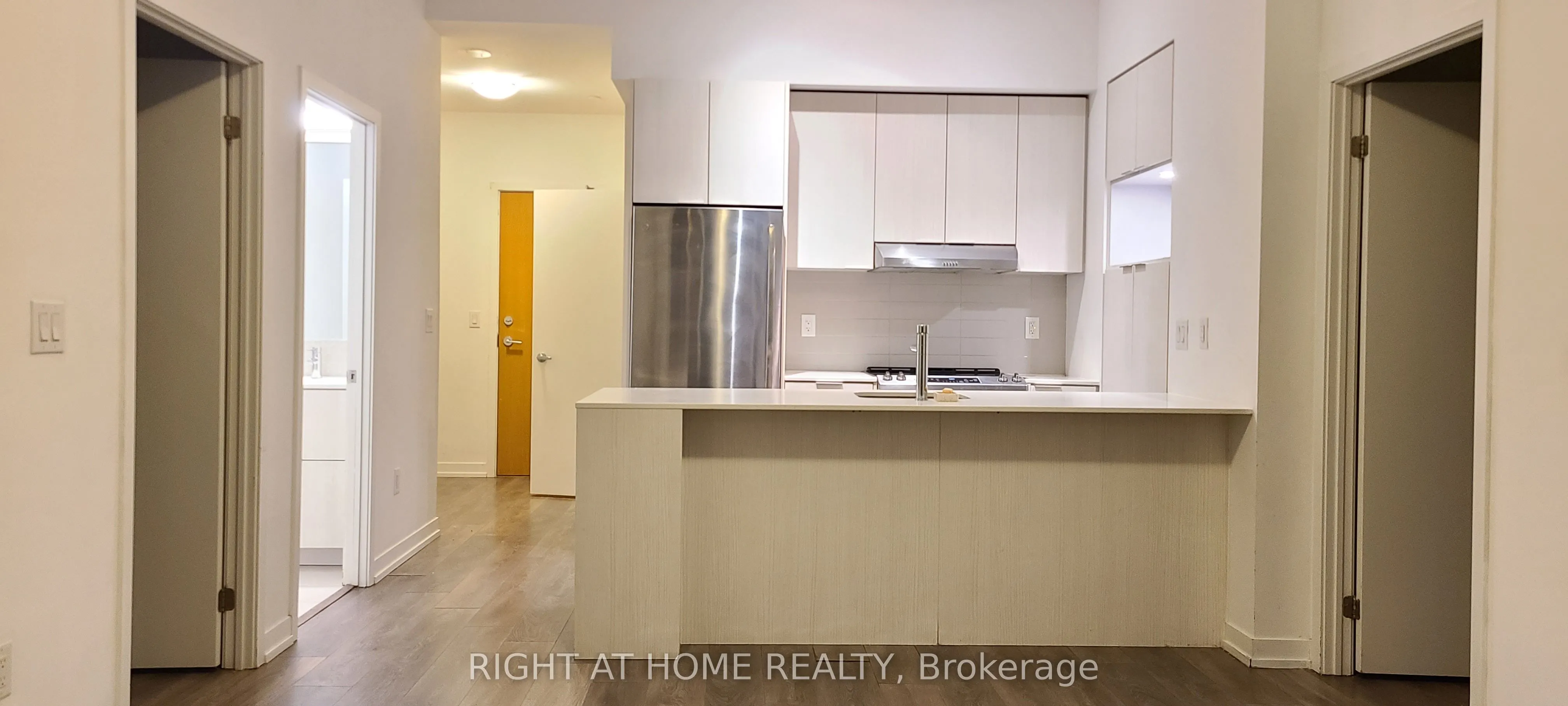 2520 Eglinton Avenue W, #1901