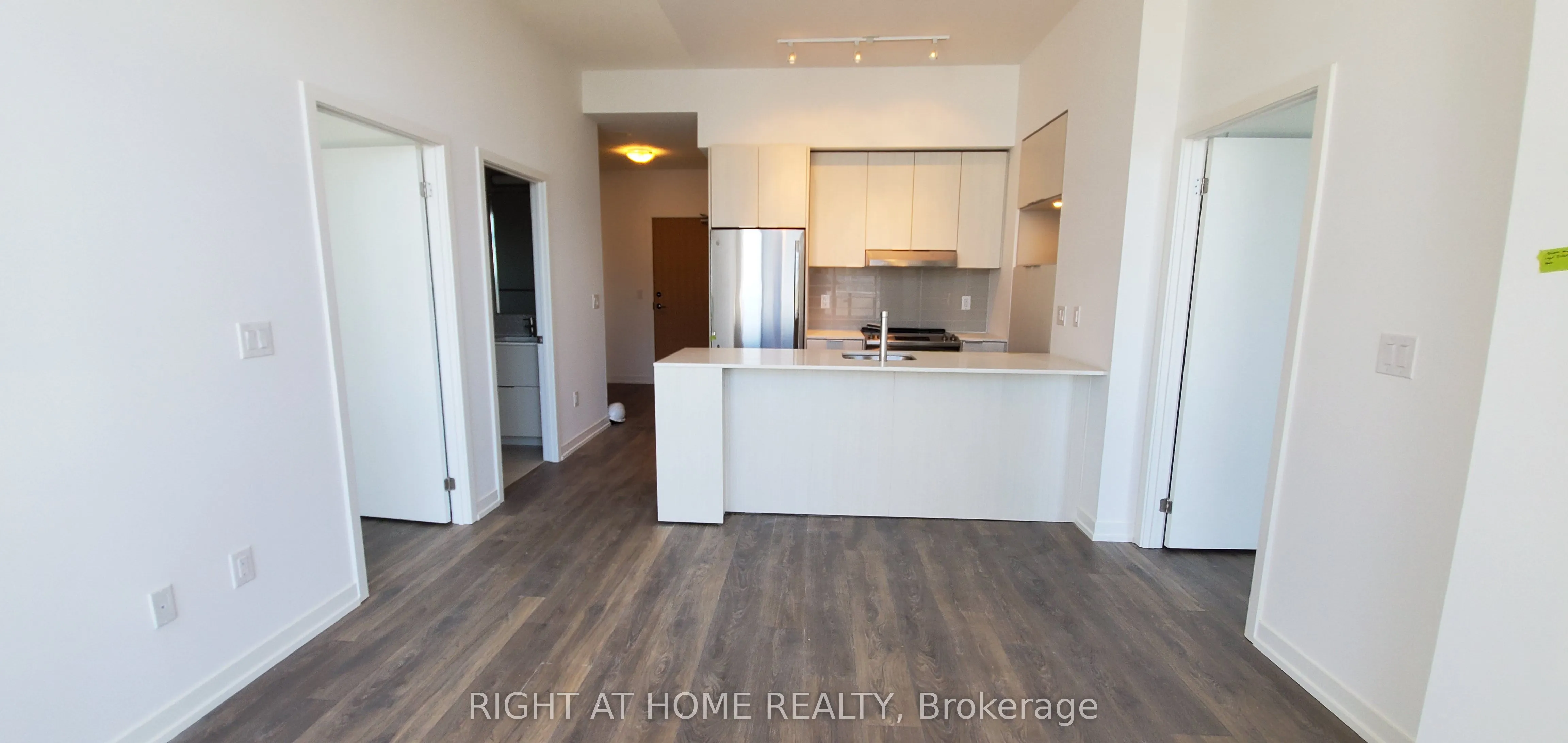 2520 Eglinton Avenue W, #1901