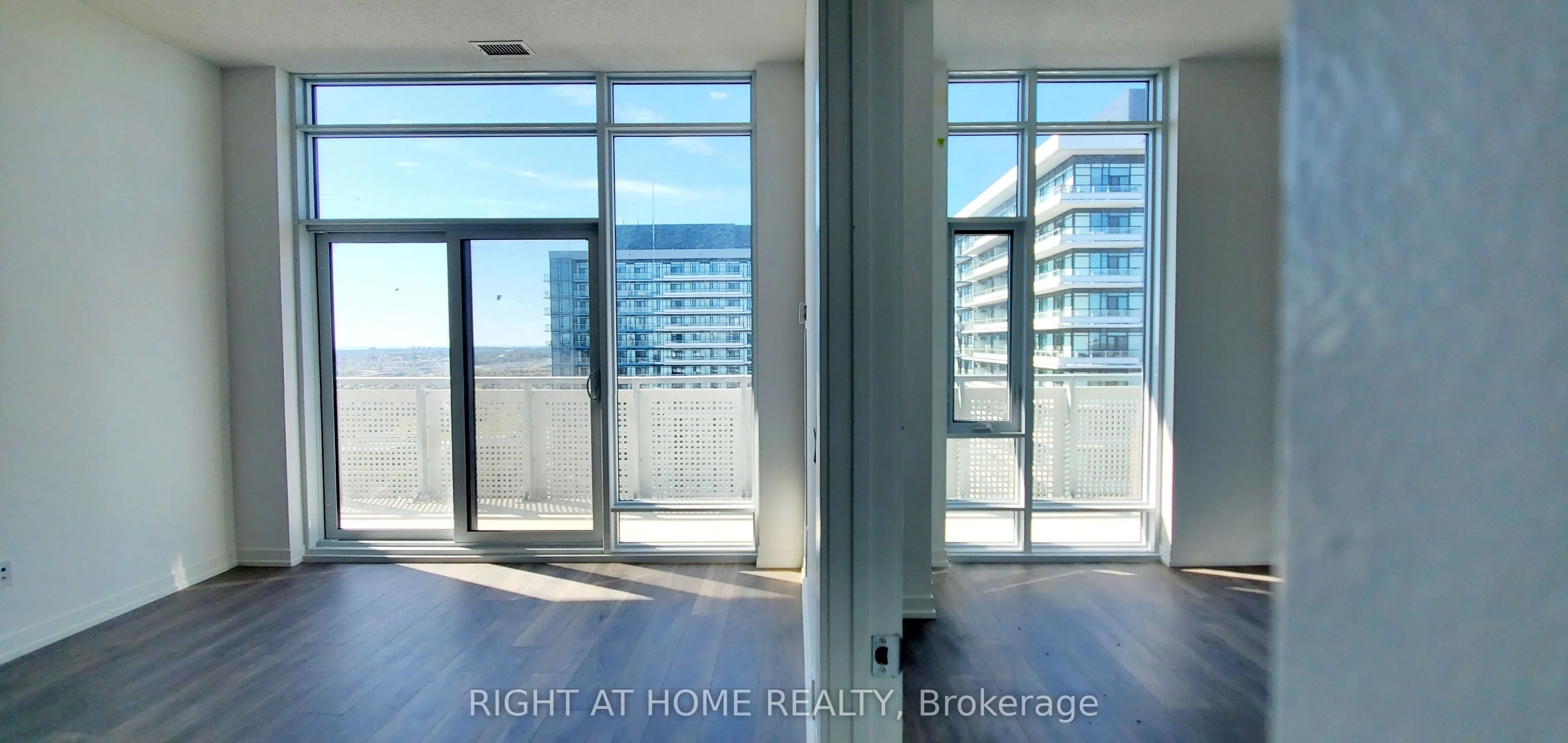 2520 Eglinton Avenue W, #1901