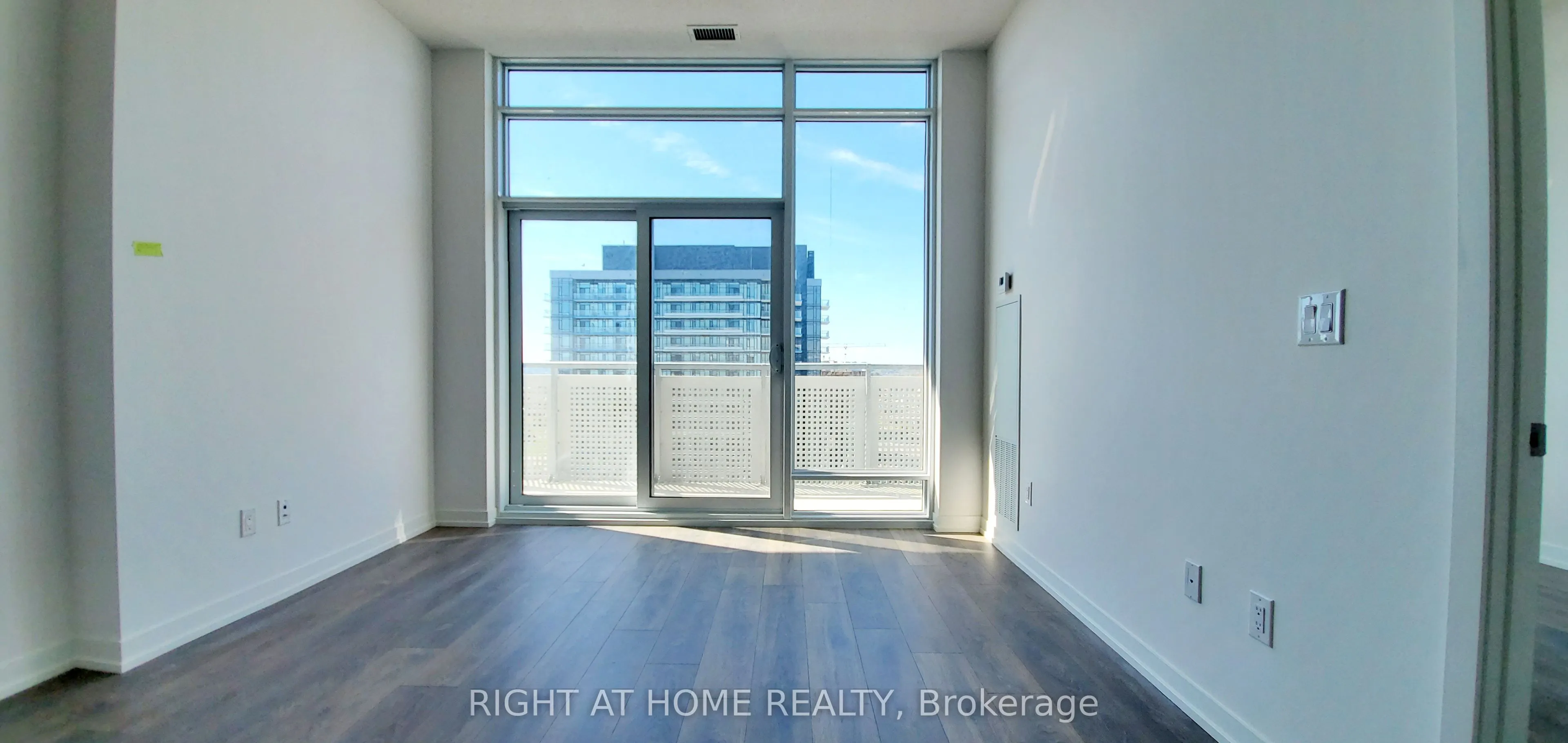 2520 Eglinton Avenue W, #1901