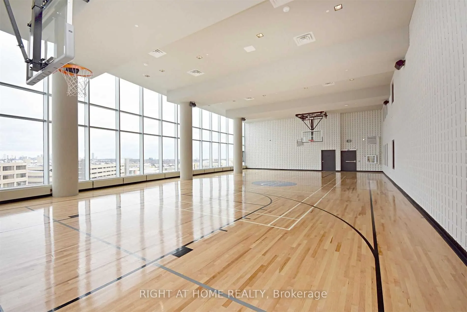 2520 Eglinton Avenue W, #1901