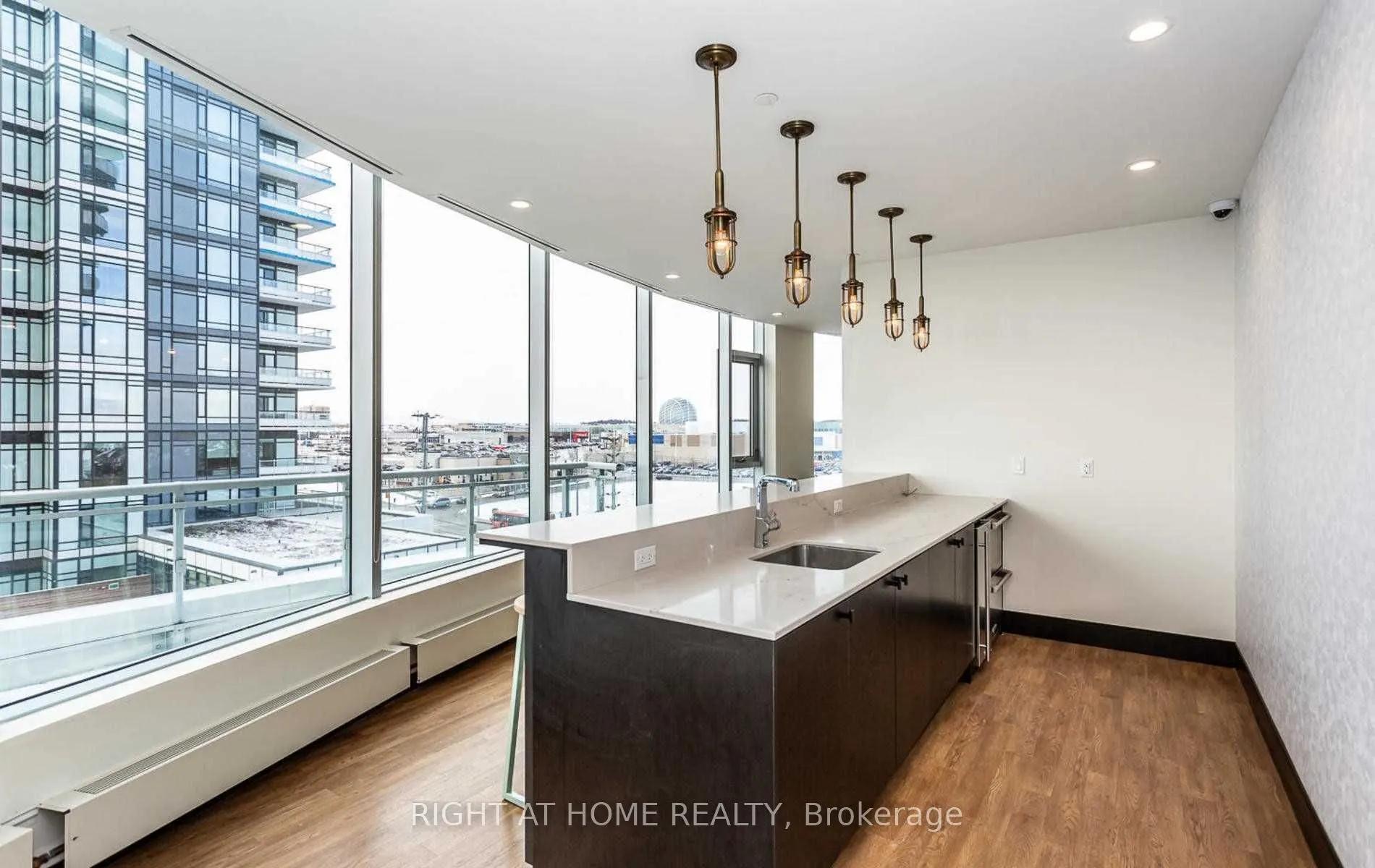 2520 Eglinton Avenue W, #1901