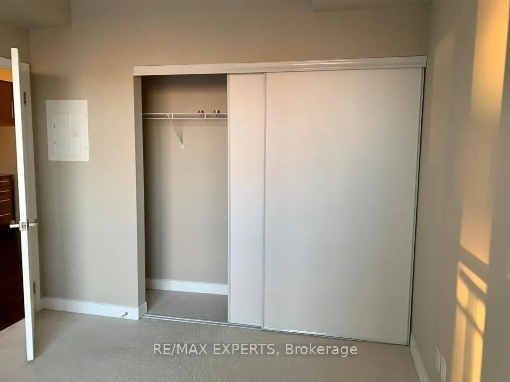 510 Curran Place, #901