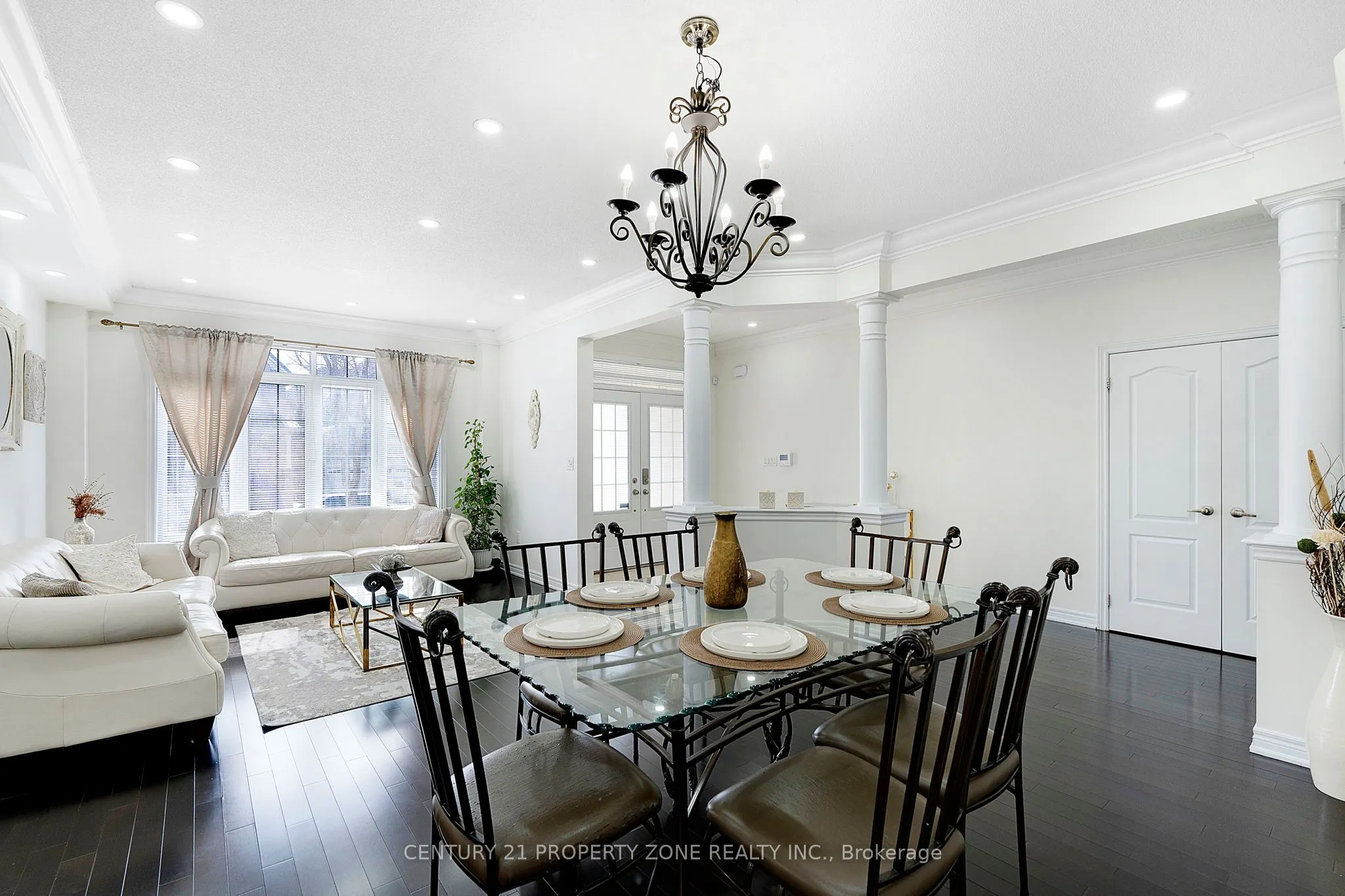 56 Gentle Fox Drive, #Upper