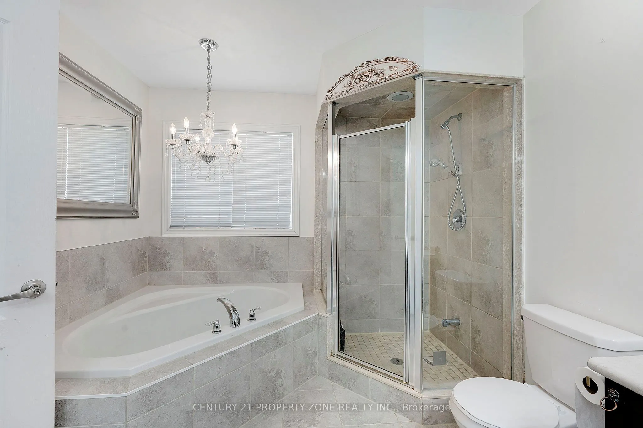 56 Gentle Fox Drive, #Upper