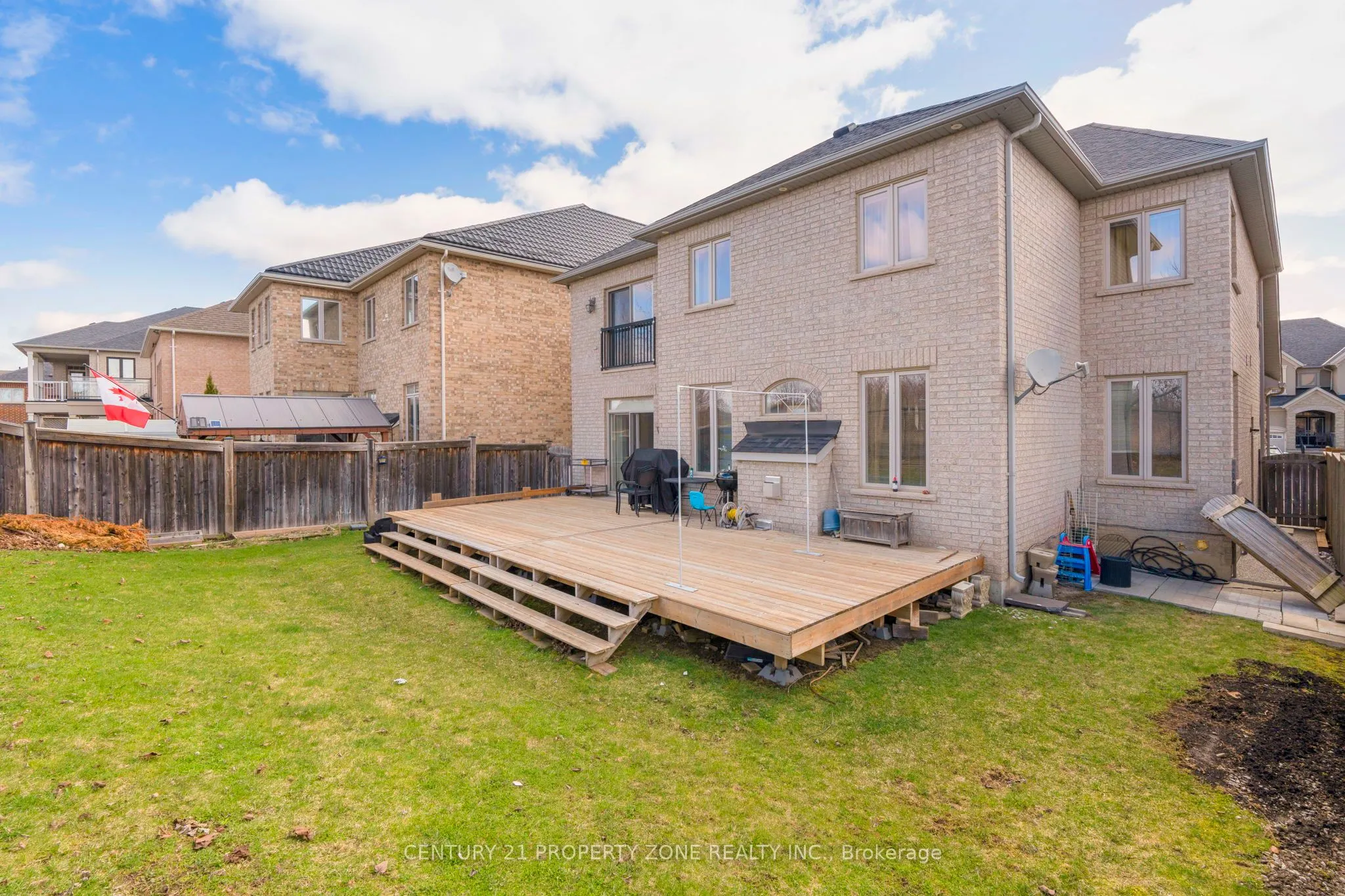 56 Gentle Fox Drive, #Upper