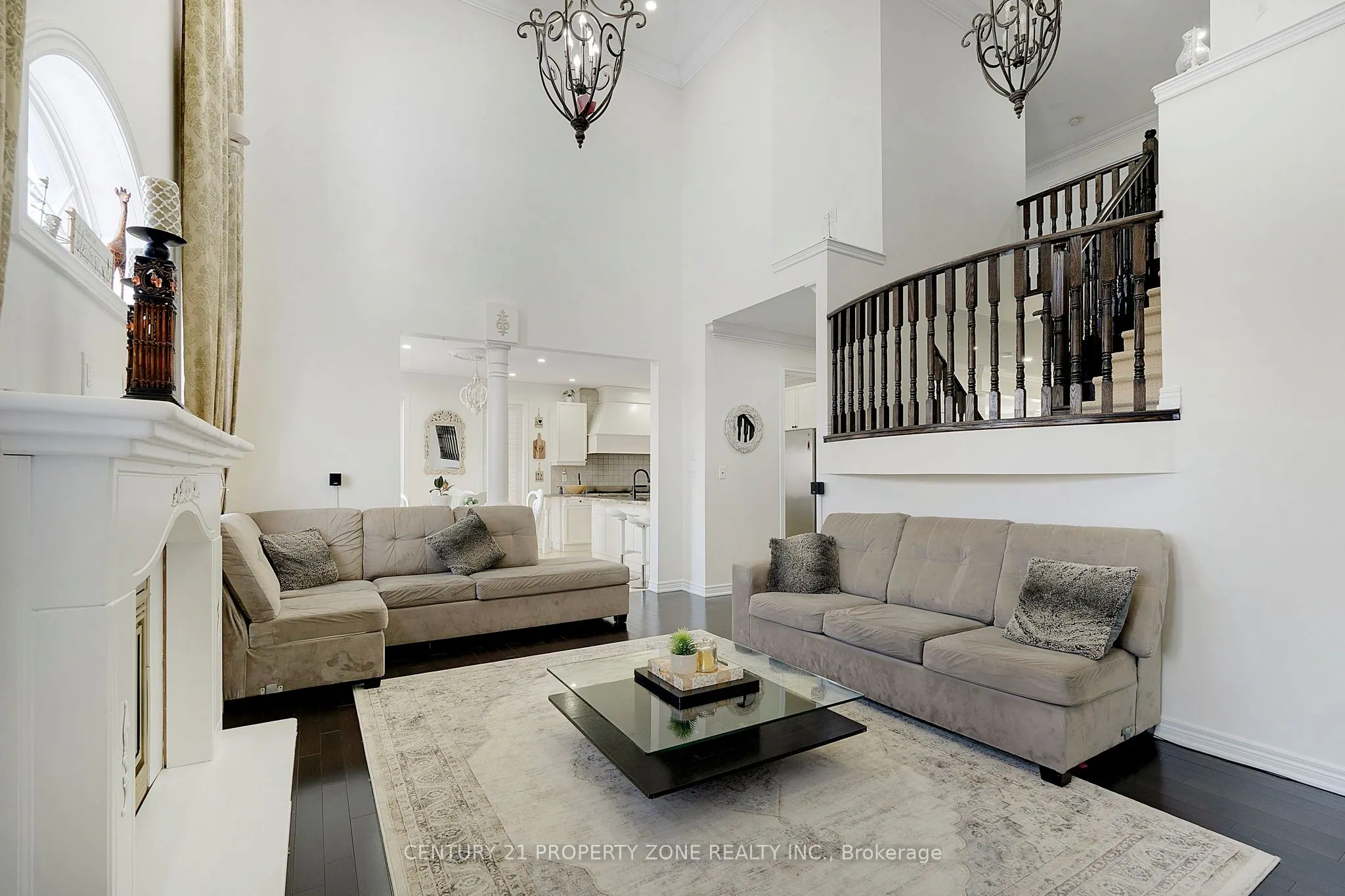 56 Gentle Fox Drive, #Upper