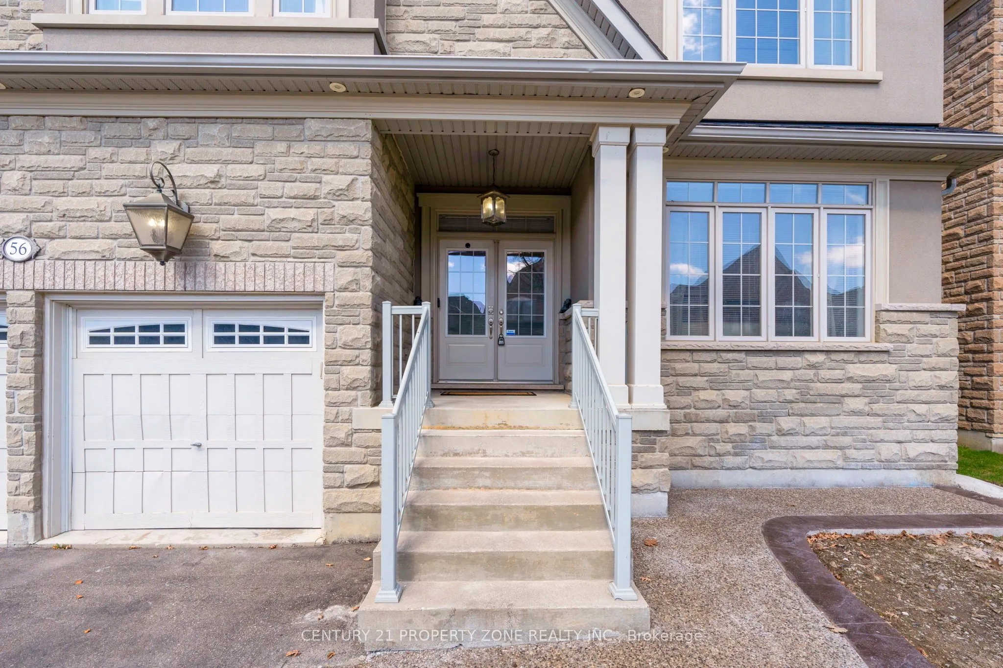 56 Gentle Fox Drive, #Upper