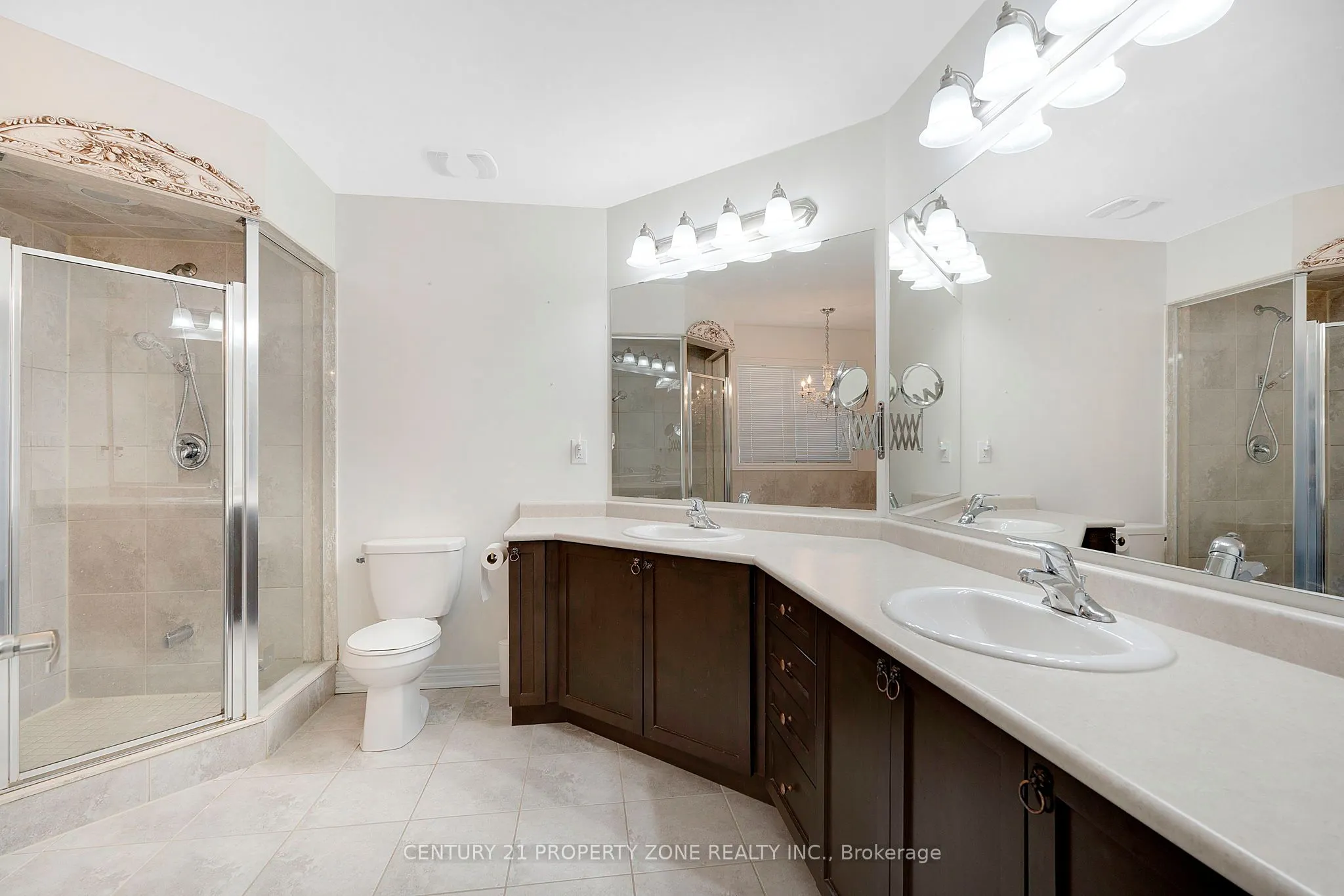 56 Gentle Fox Drive, #Upper