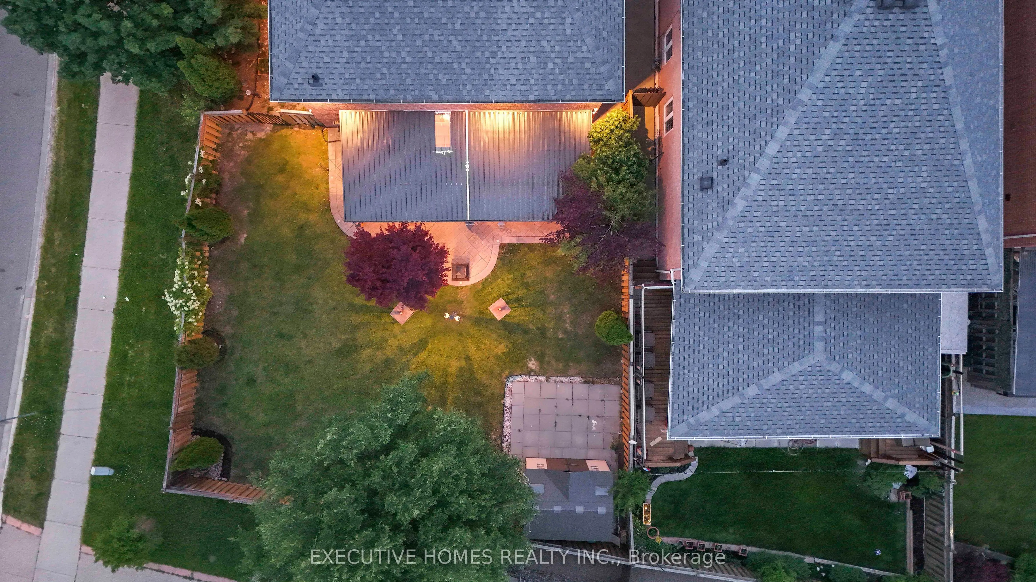 8 Shallimar Court