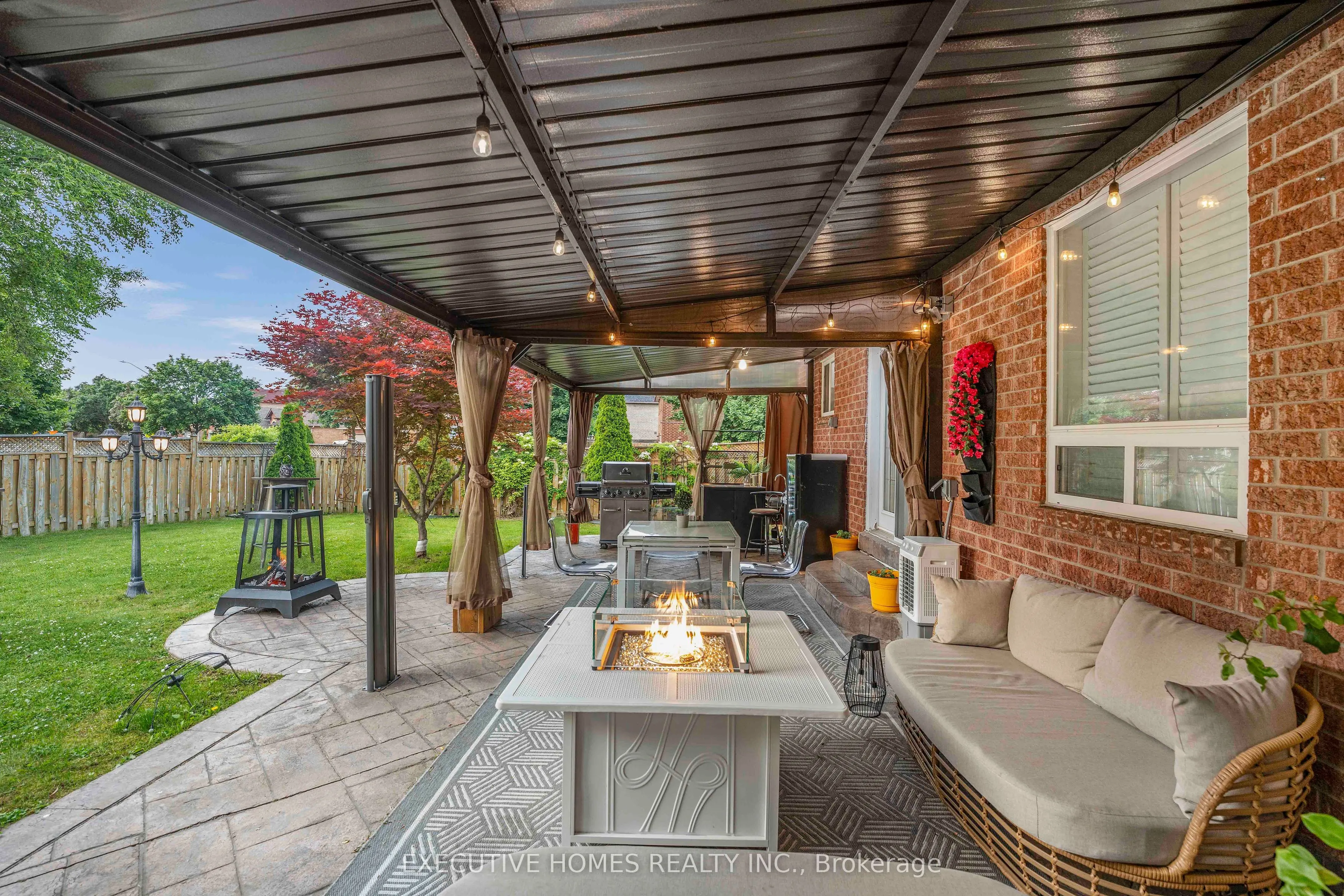 8 Shallimar Court
