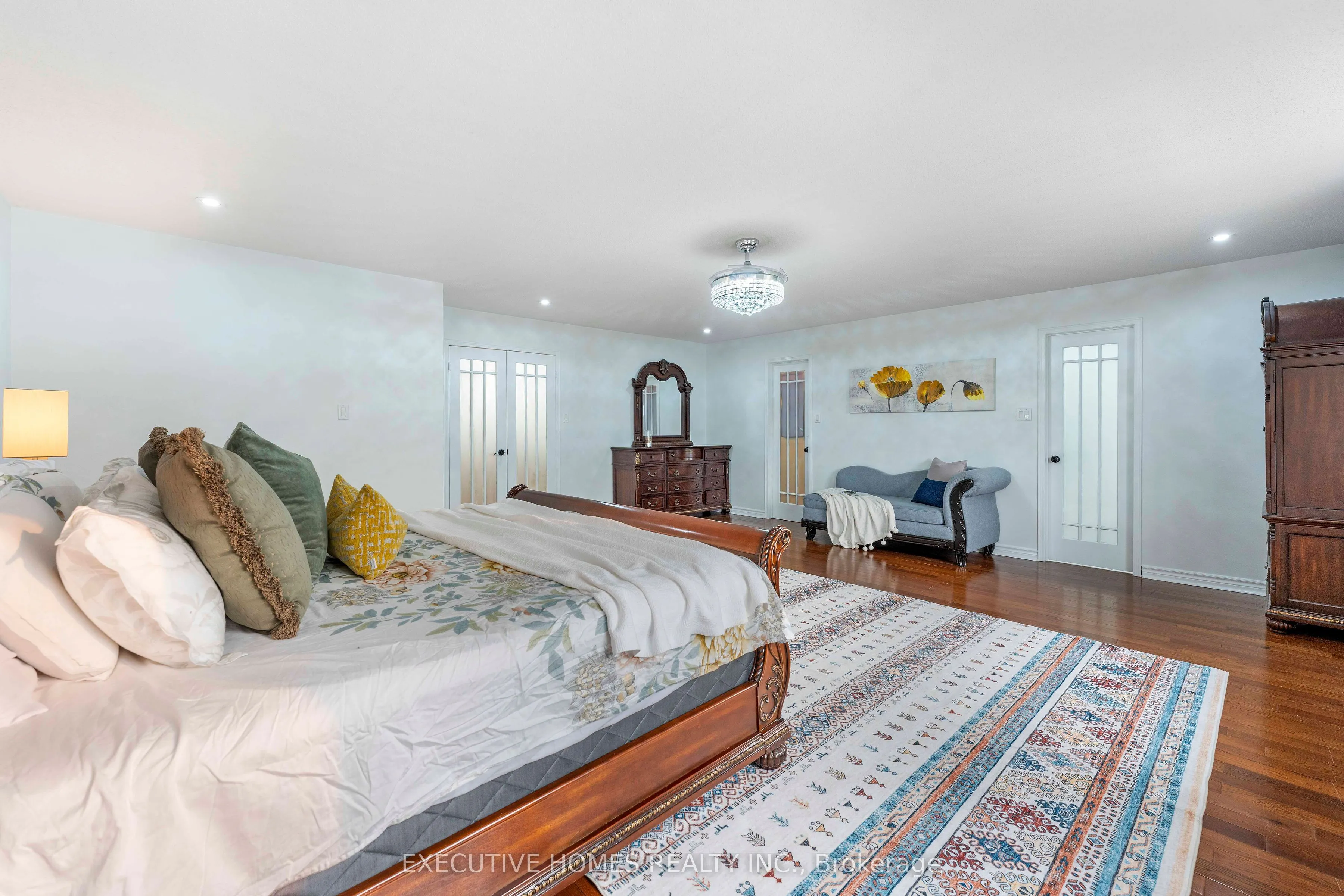 8 Shallimar Court