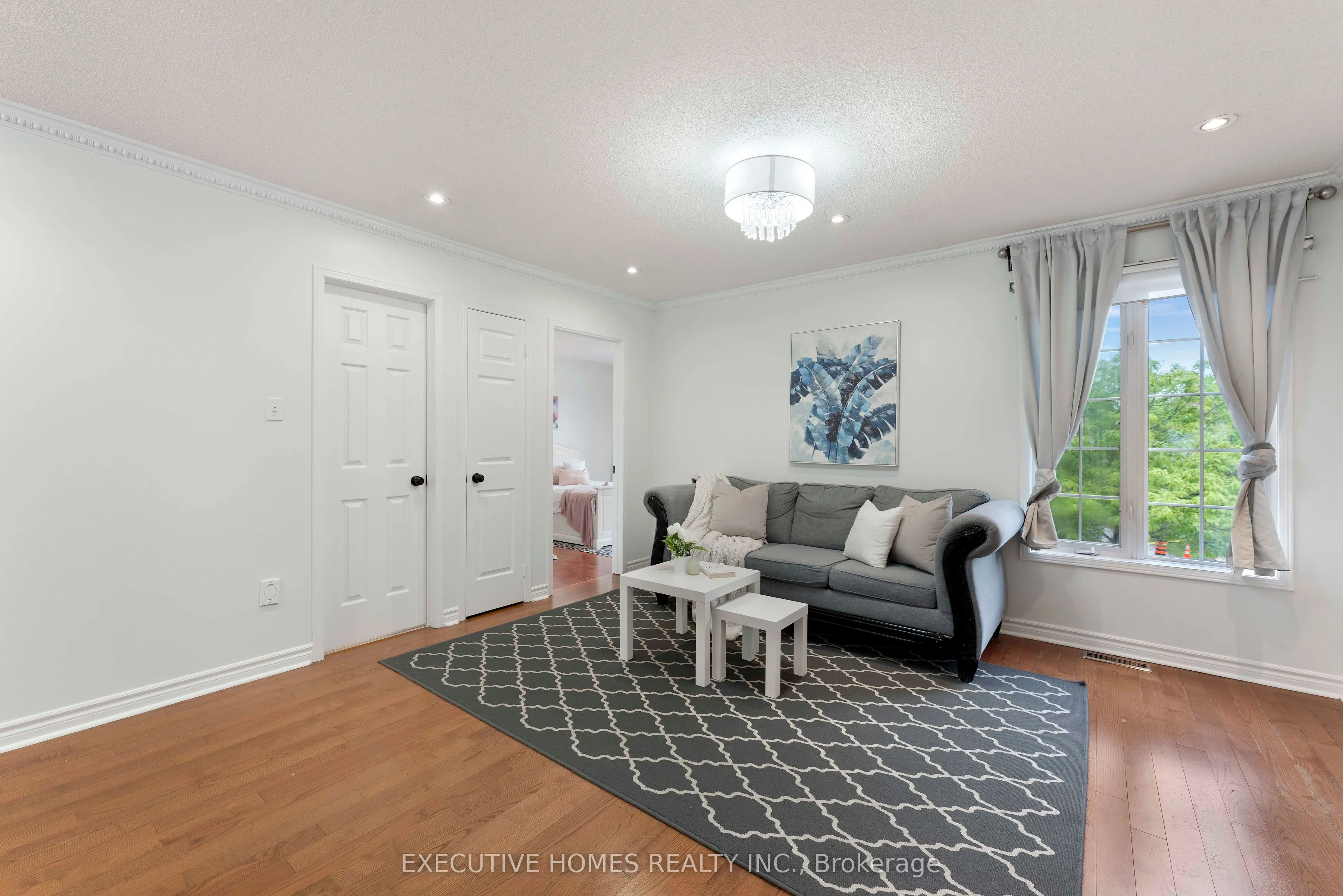 8 Shallimar Court