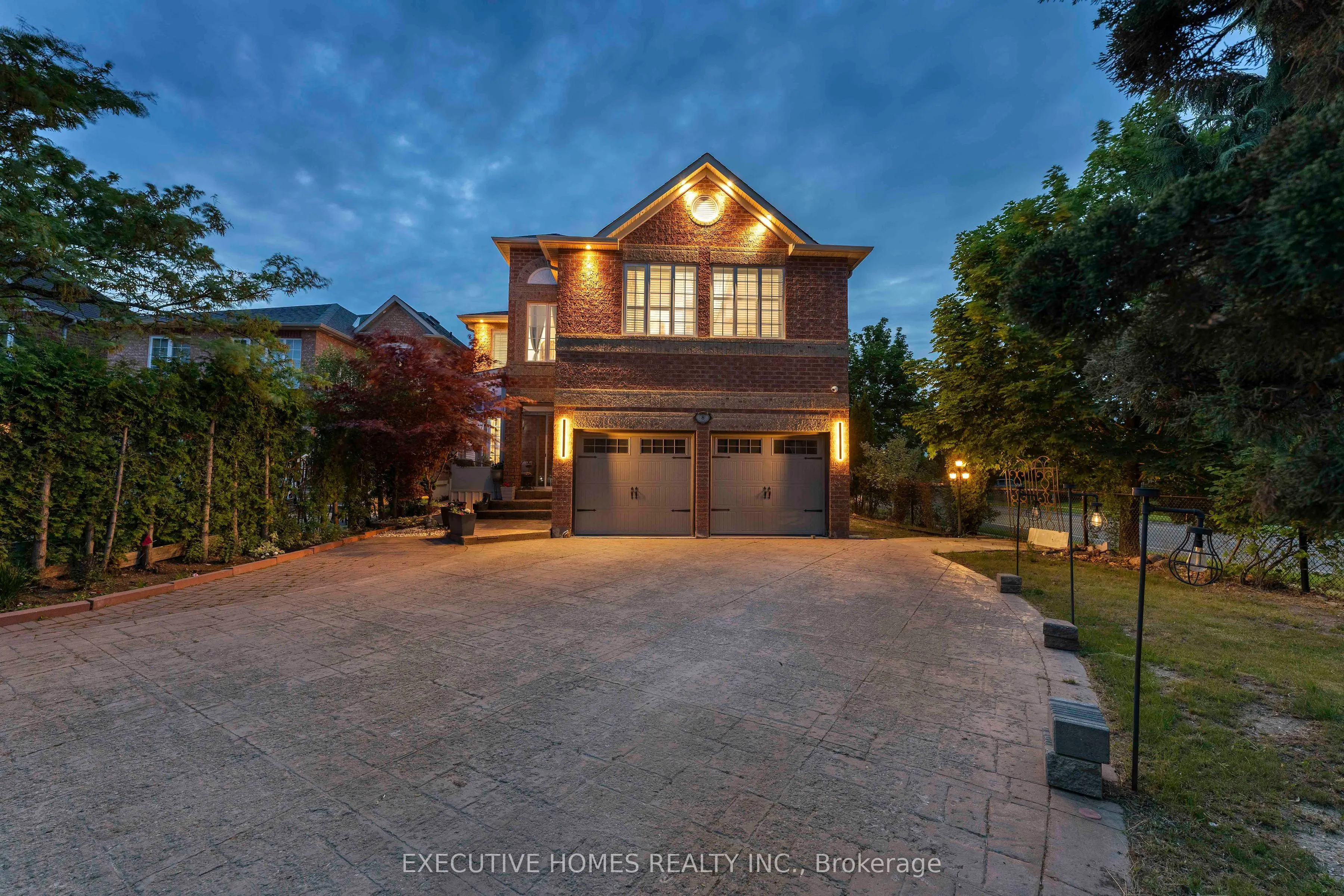 8 Shallimar Court