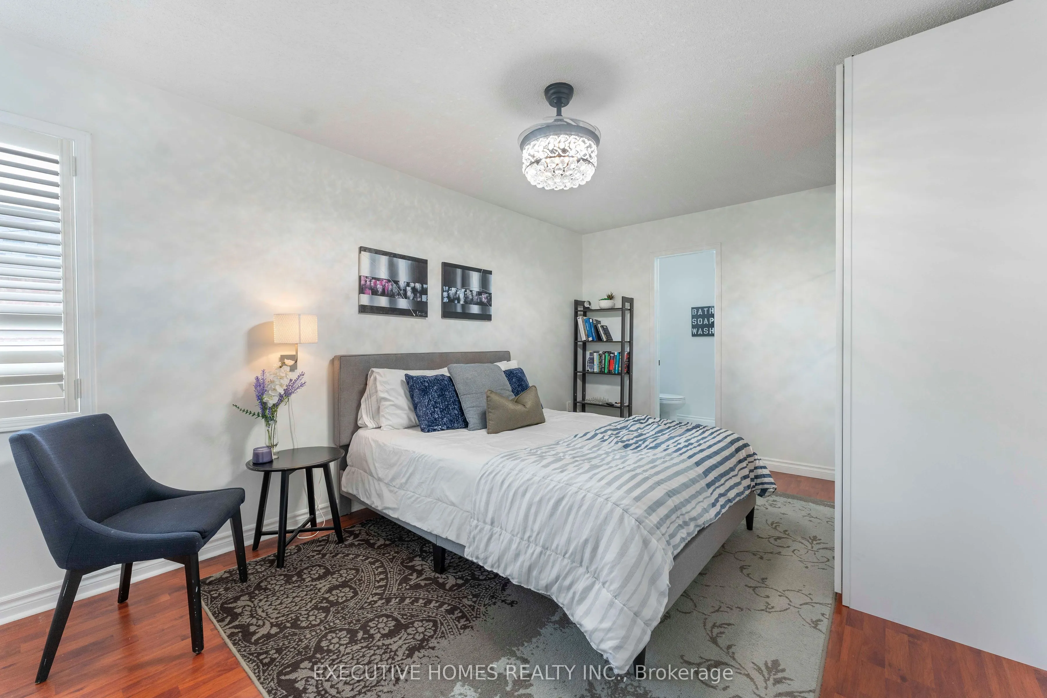 8 Shallimar Court
