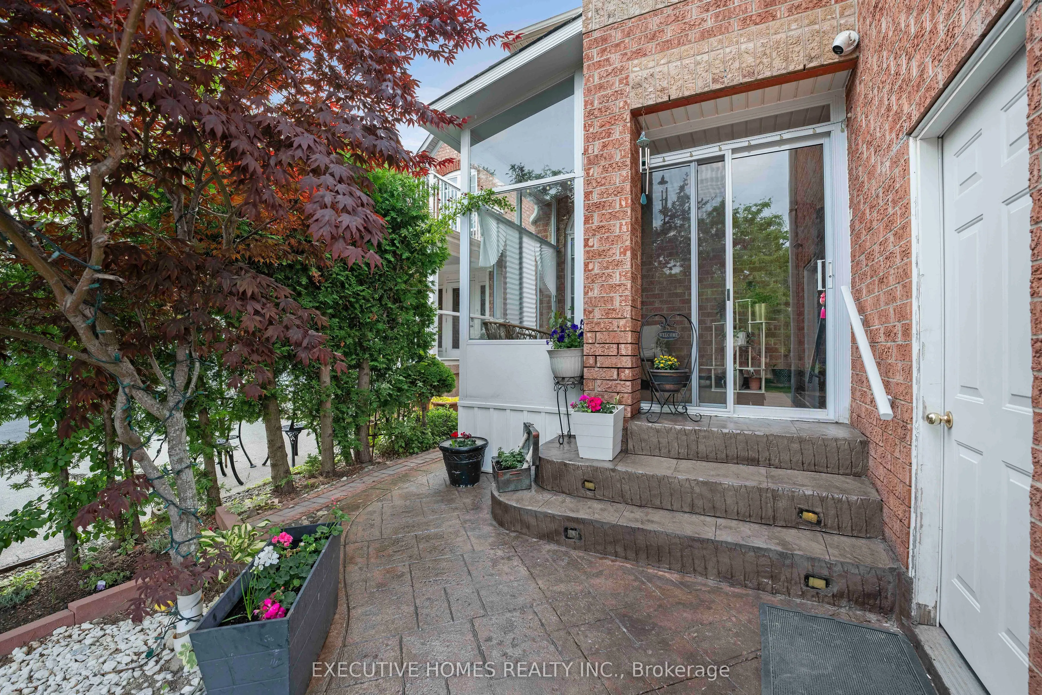 8 Shallimar Court