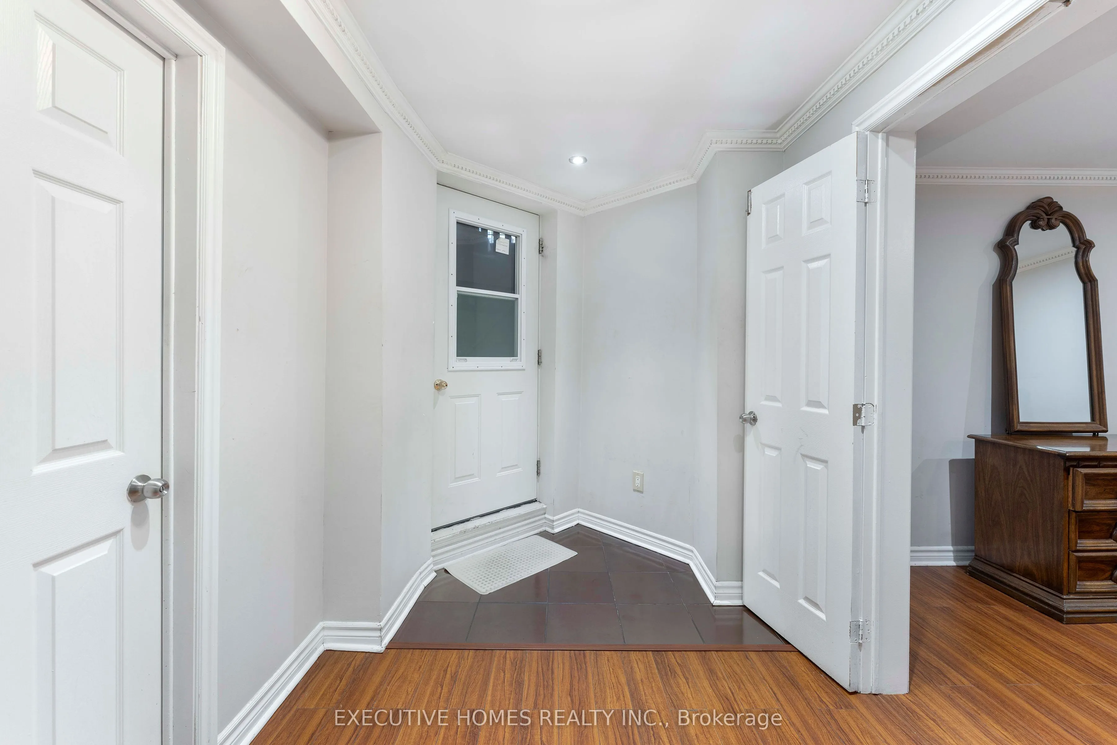 8 Shallimar Court