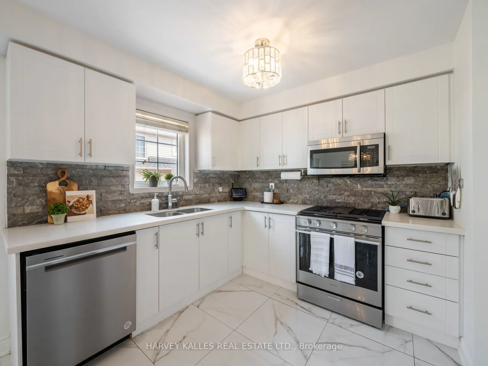 2340 Parkhaven Boulevard, #18